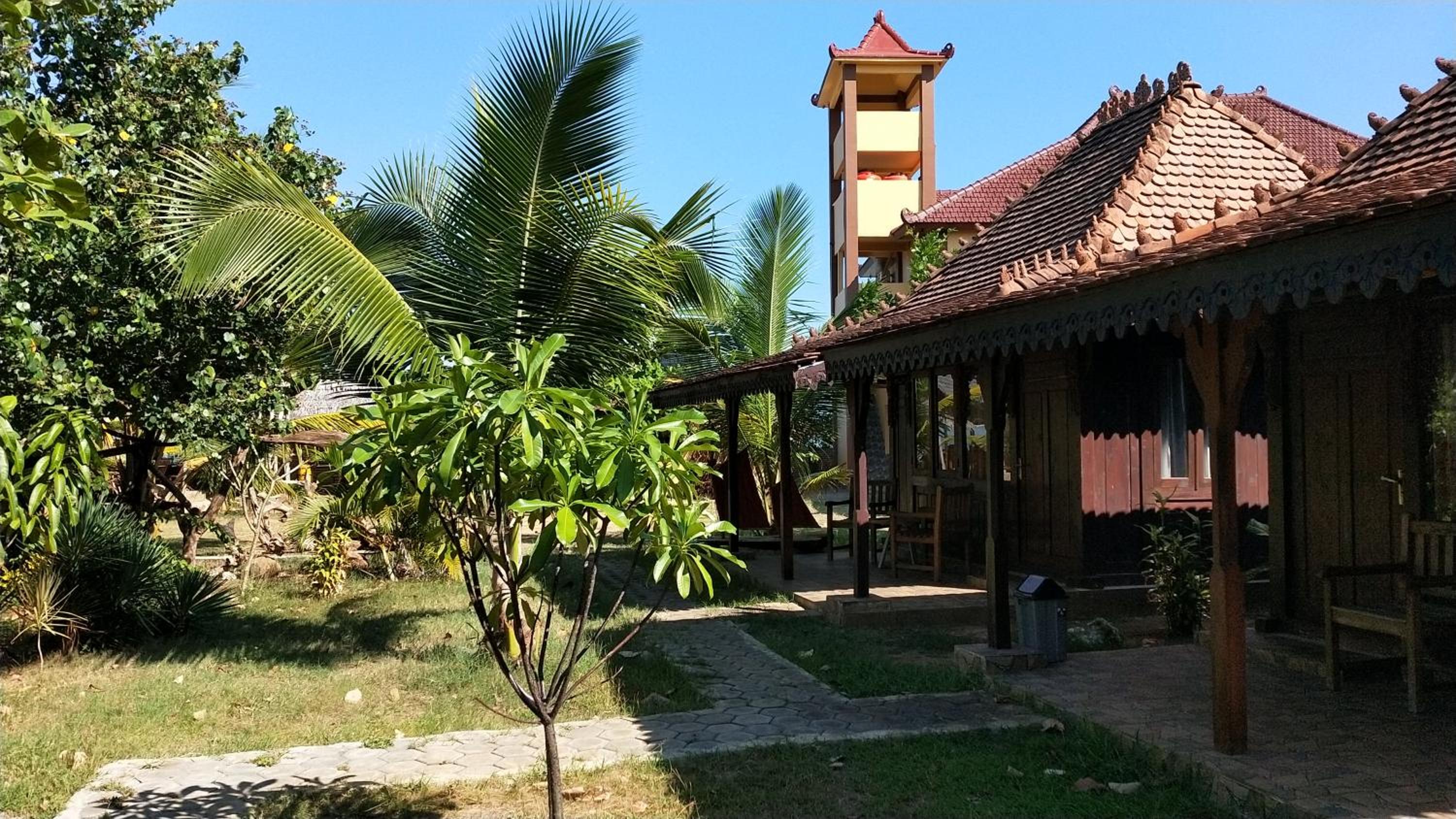 Omah Laut Bondo Jepara - by the beach, direct view of the sea, great base for water sports view 5