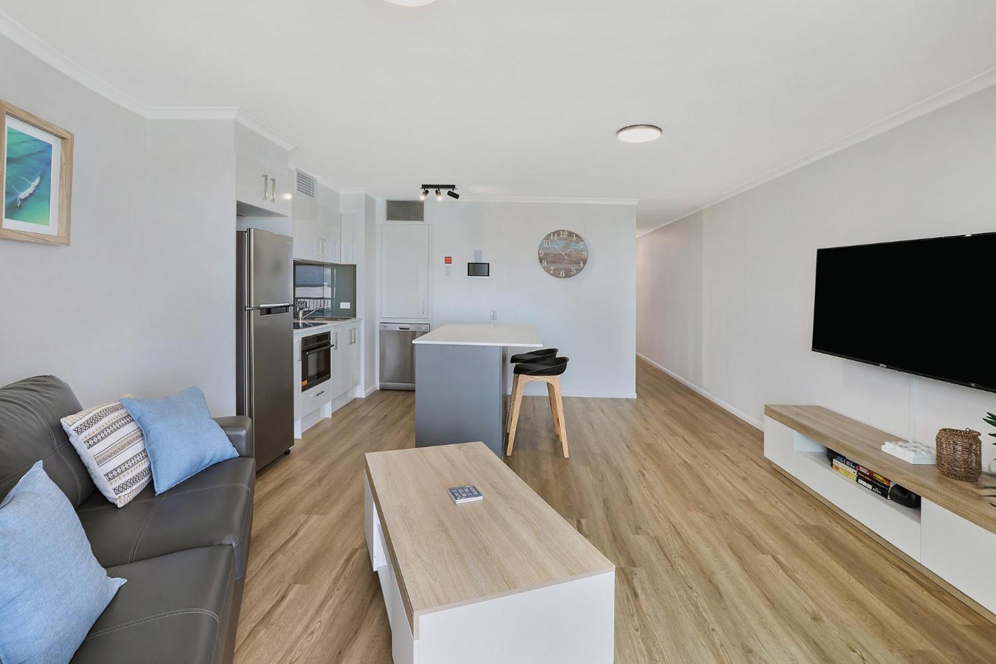 Grand Palais Boolarong Beachside Apartments