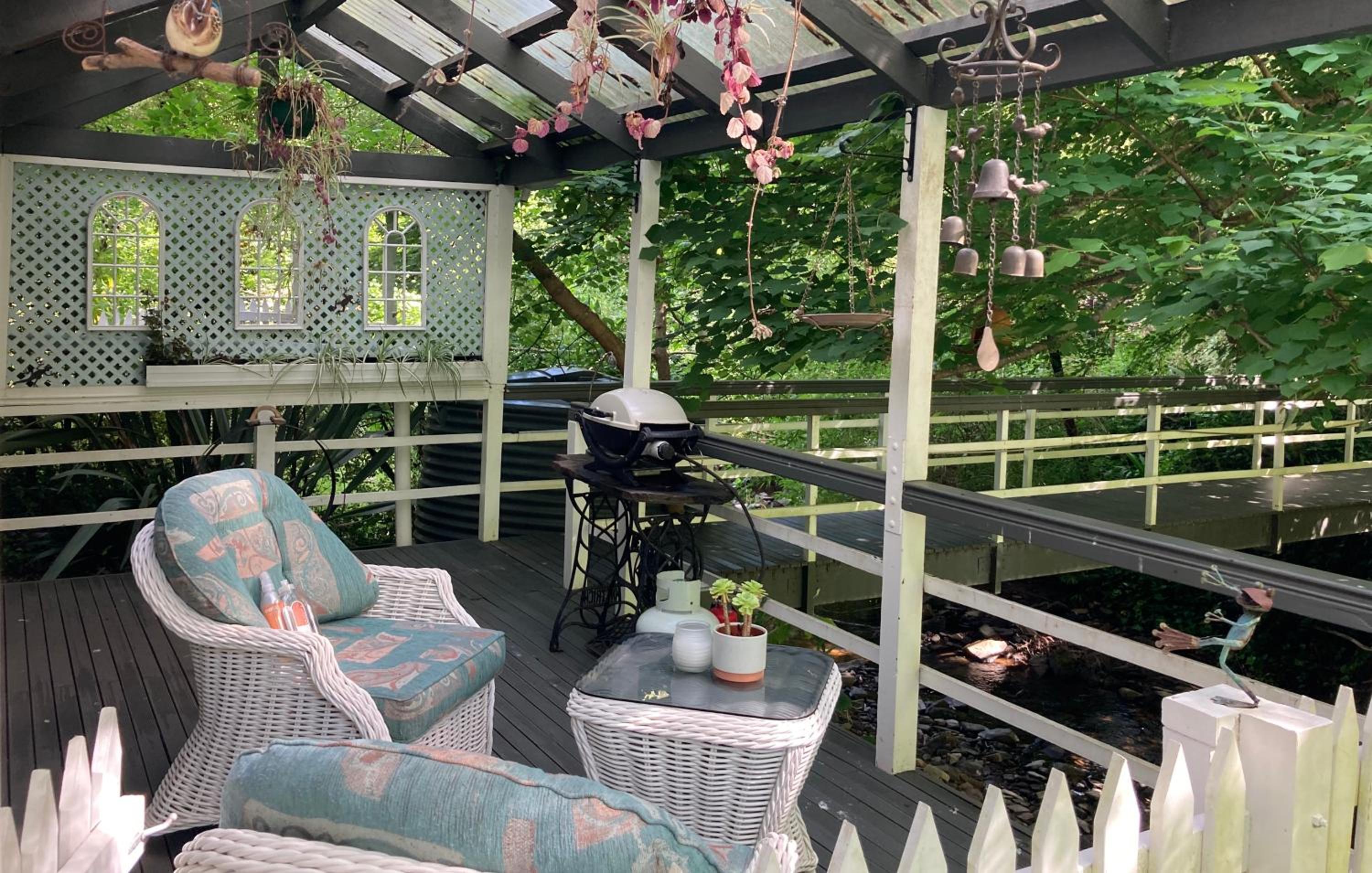 Aldgate Valley Bed and Breakfast