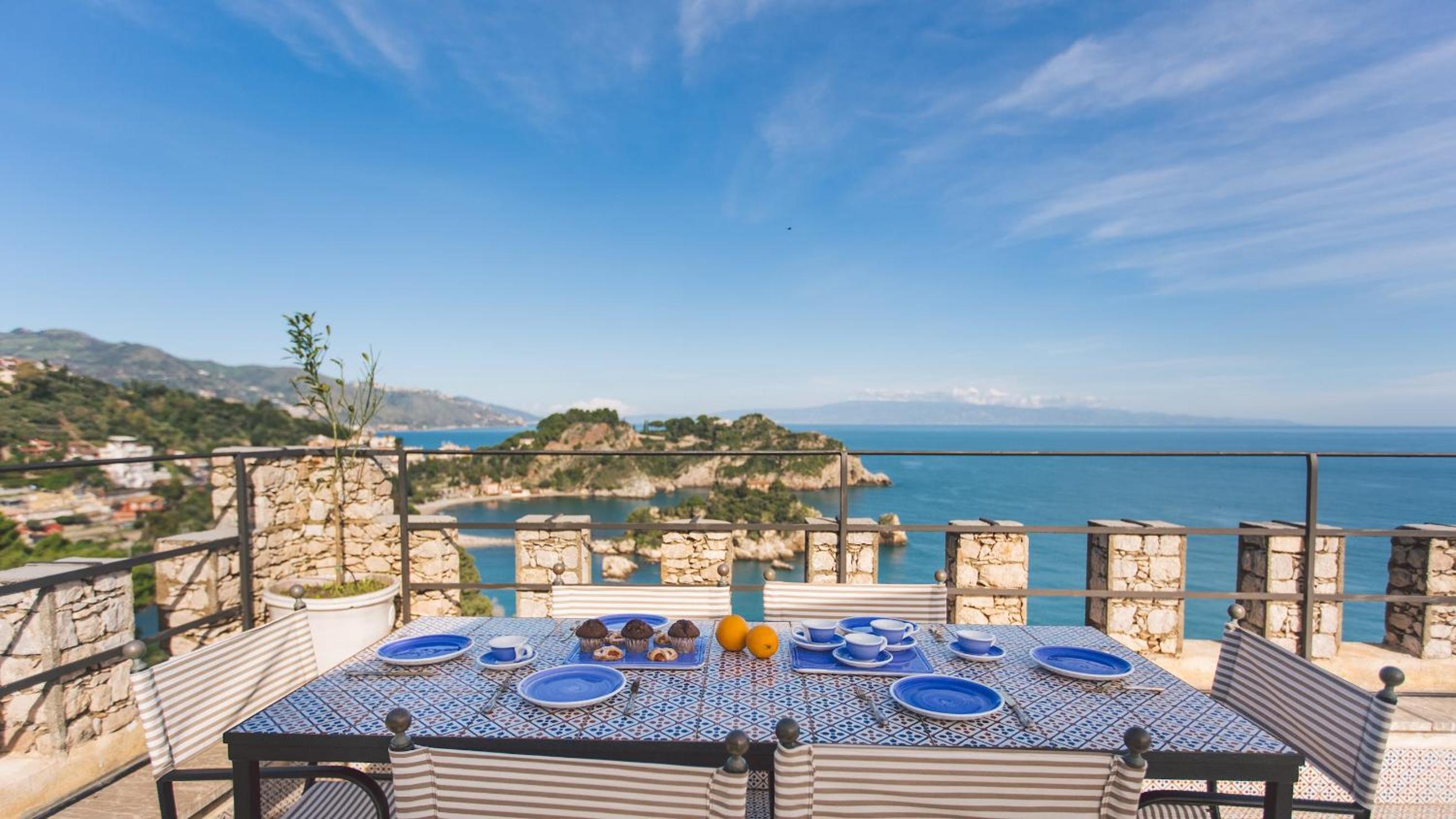 Torre Pirandello 6, Emma Villas view 4
