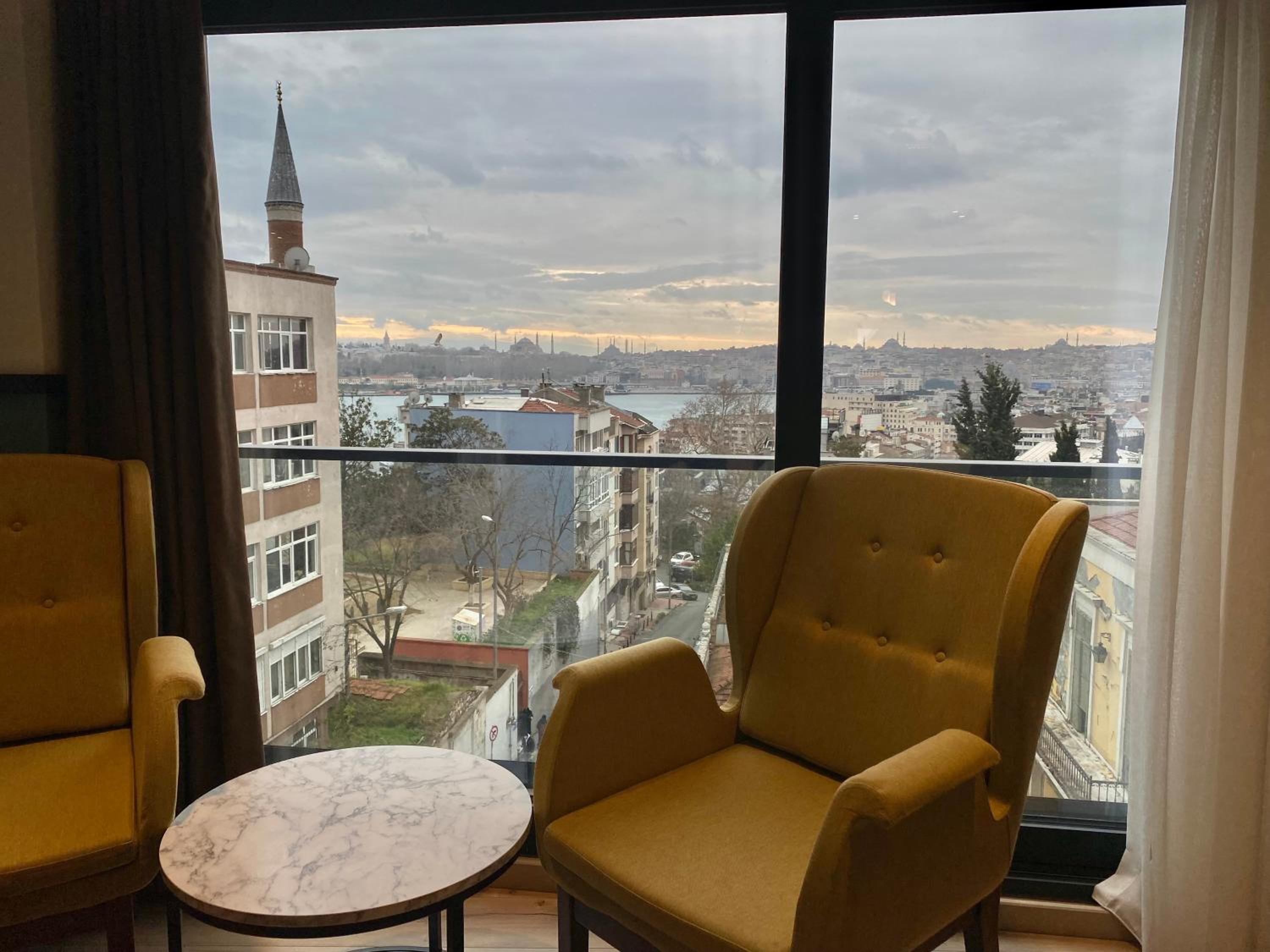 Fragments Otel - Image 52