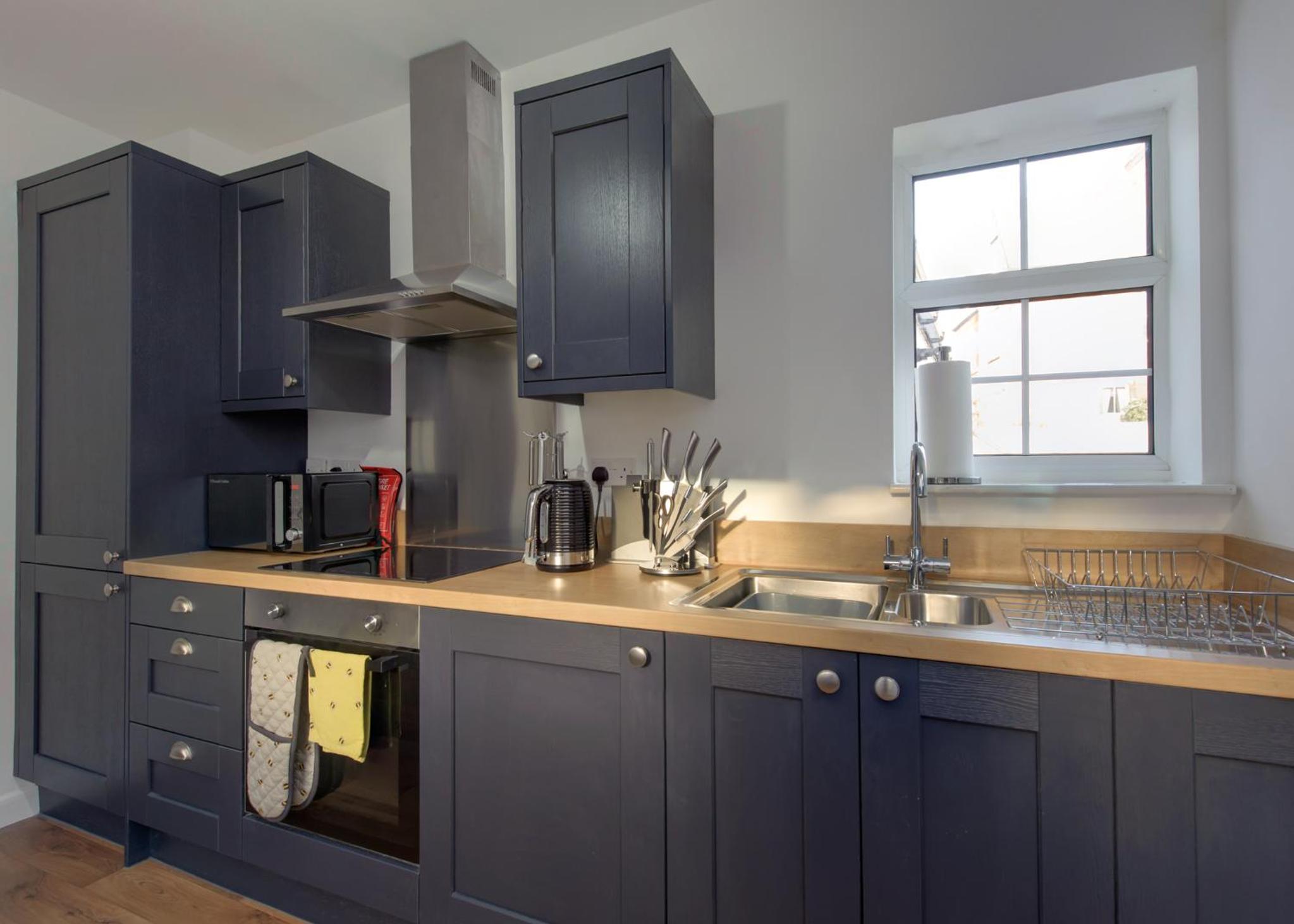 Donington Cottage Apt 8 view 2