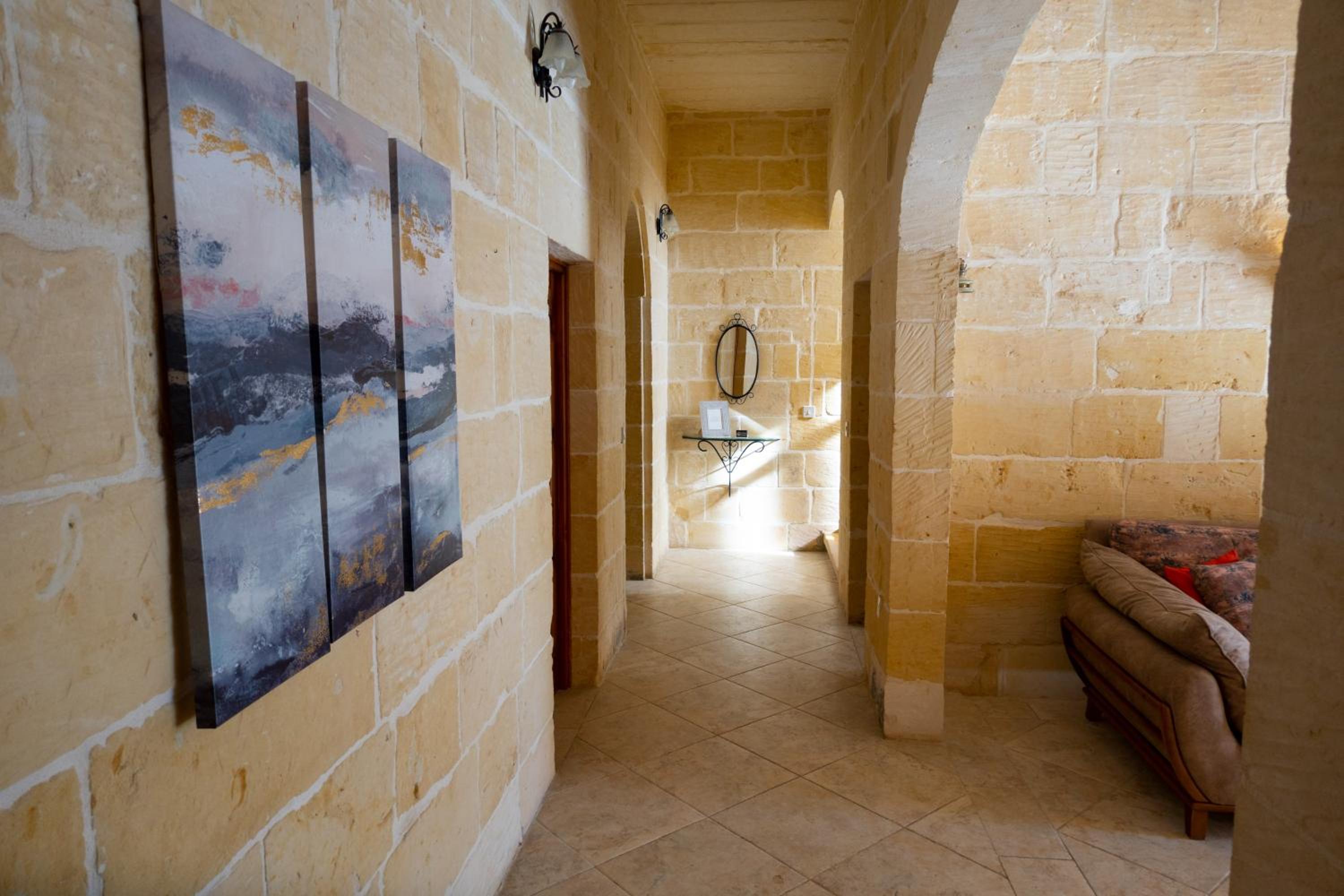 Photo 42