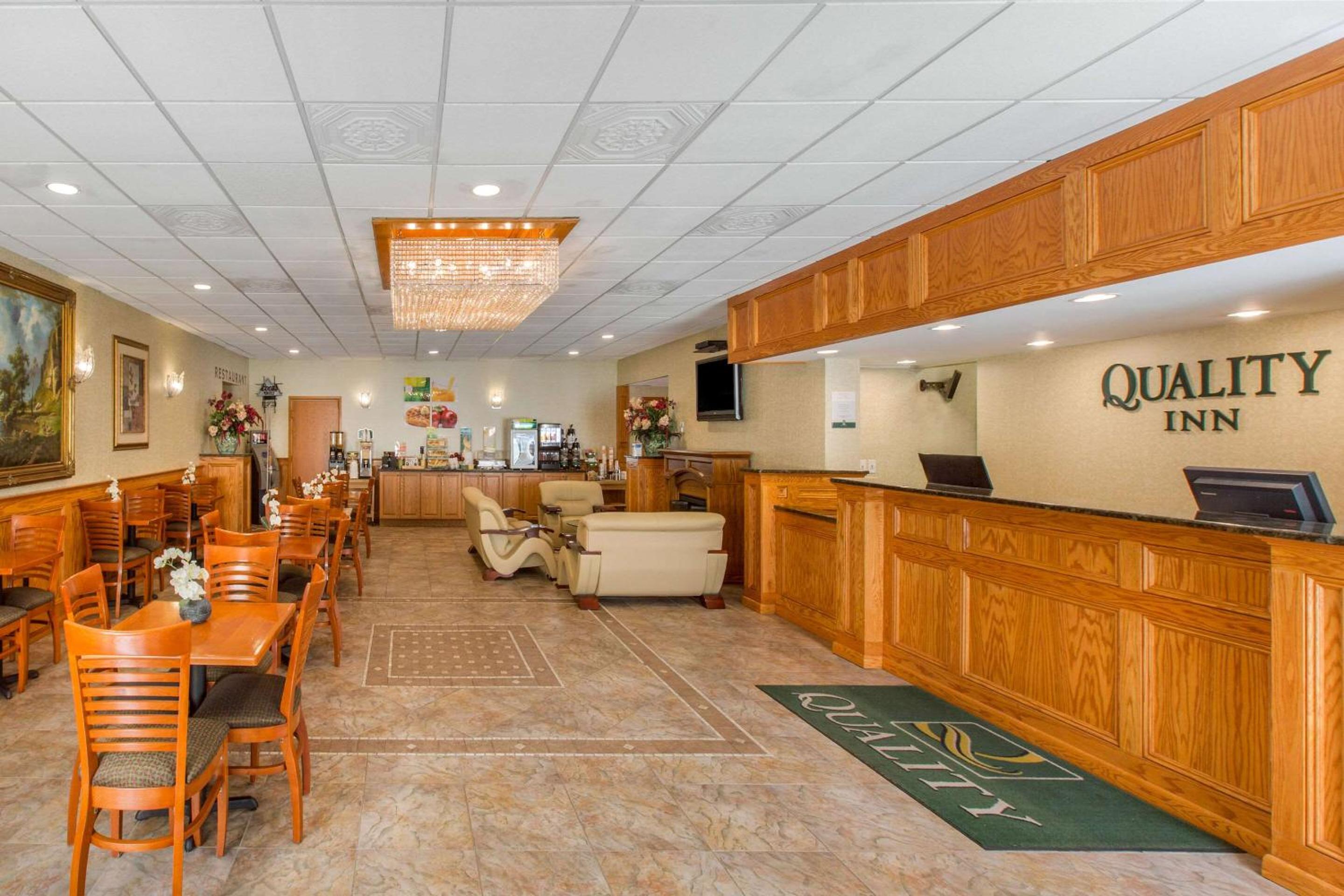 Quality Inn Ledgewood - Dover view 3