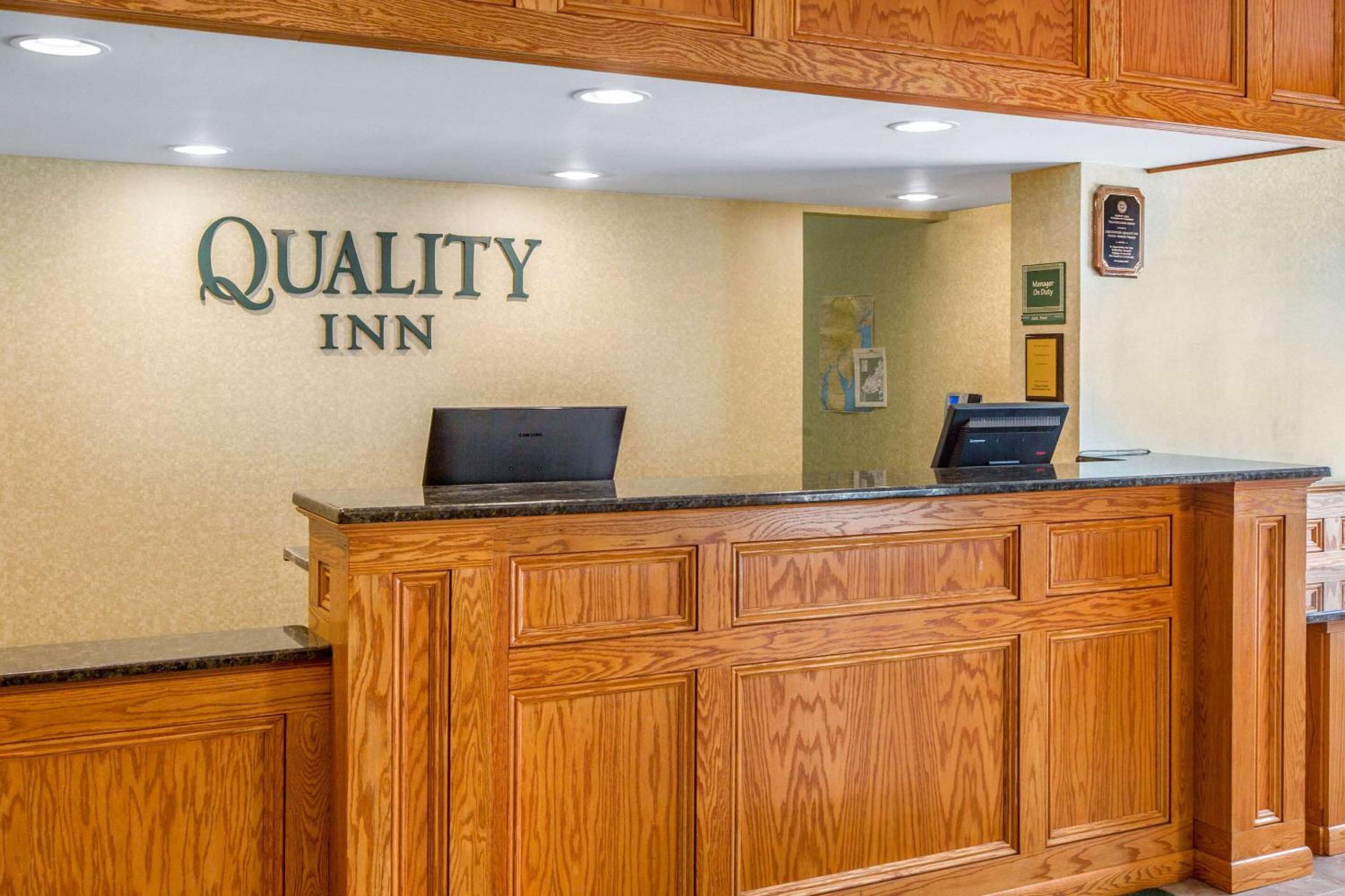 Quality Inn Ledgewood - Dover view 2
