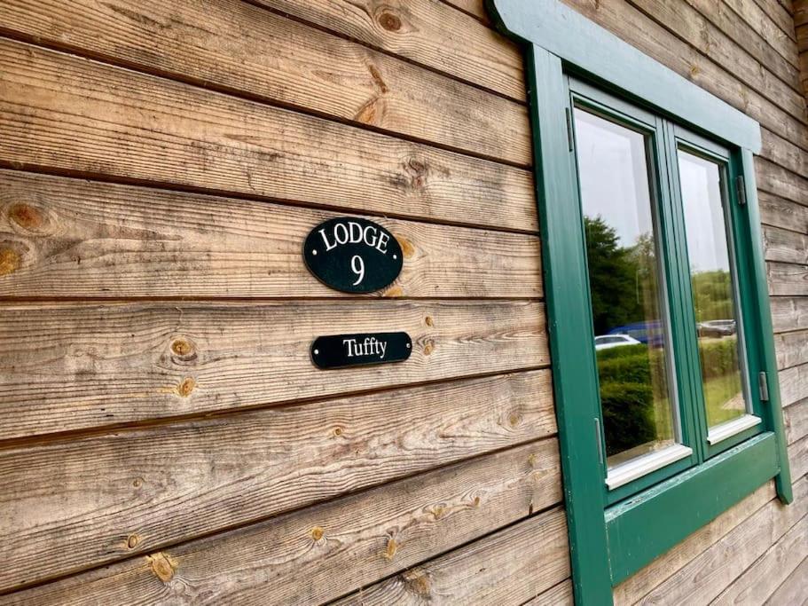 Tufty Lodge, Lake Pochard lodge 9