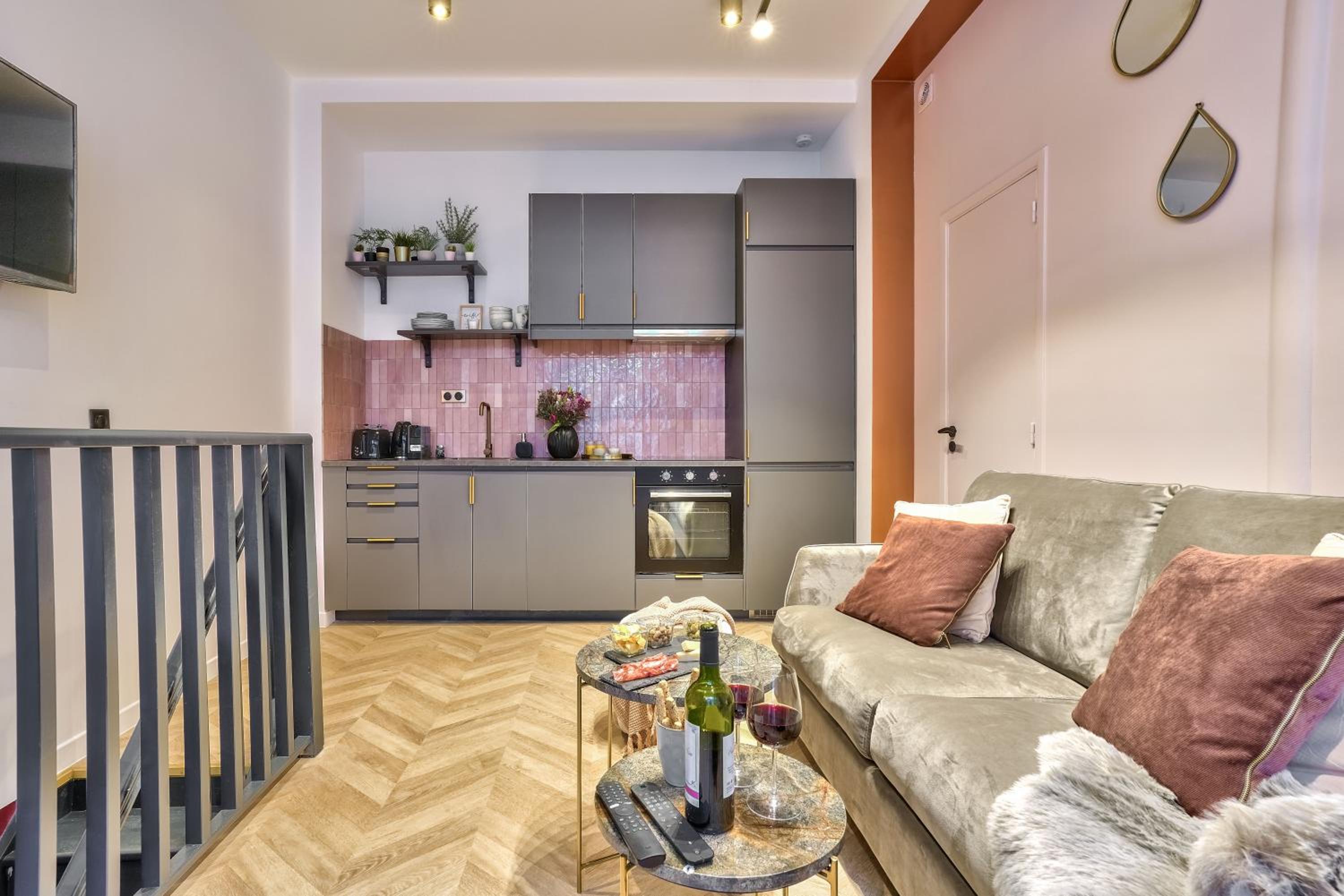 NEW Eiffel Tour ! Splendid Apartments in the Heart of Paris