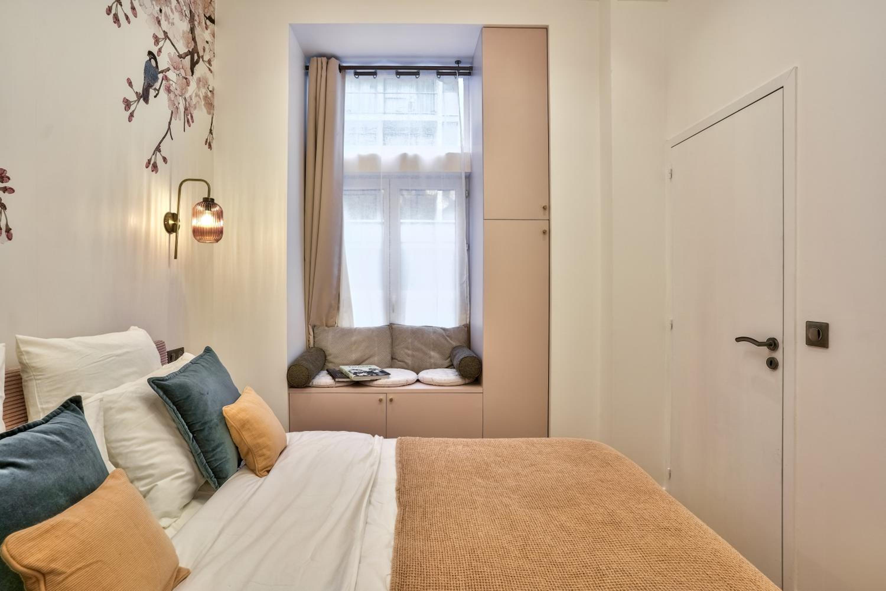 NEW Eiffel Tour ! Splendid Apartments in the Heart of Paris