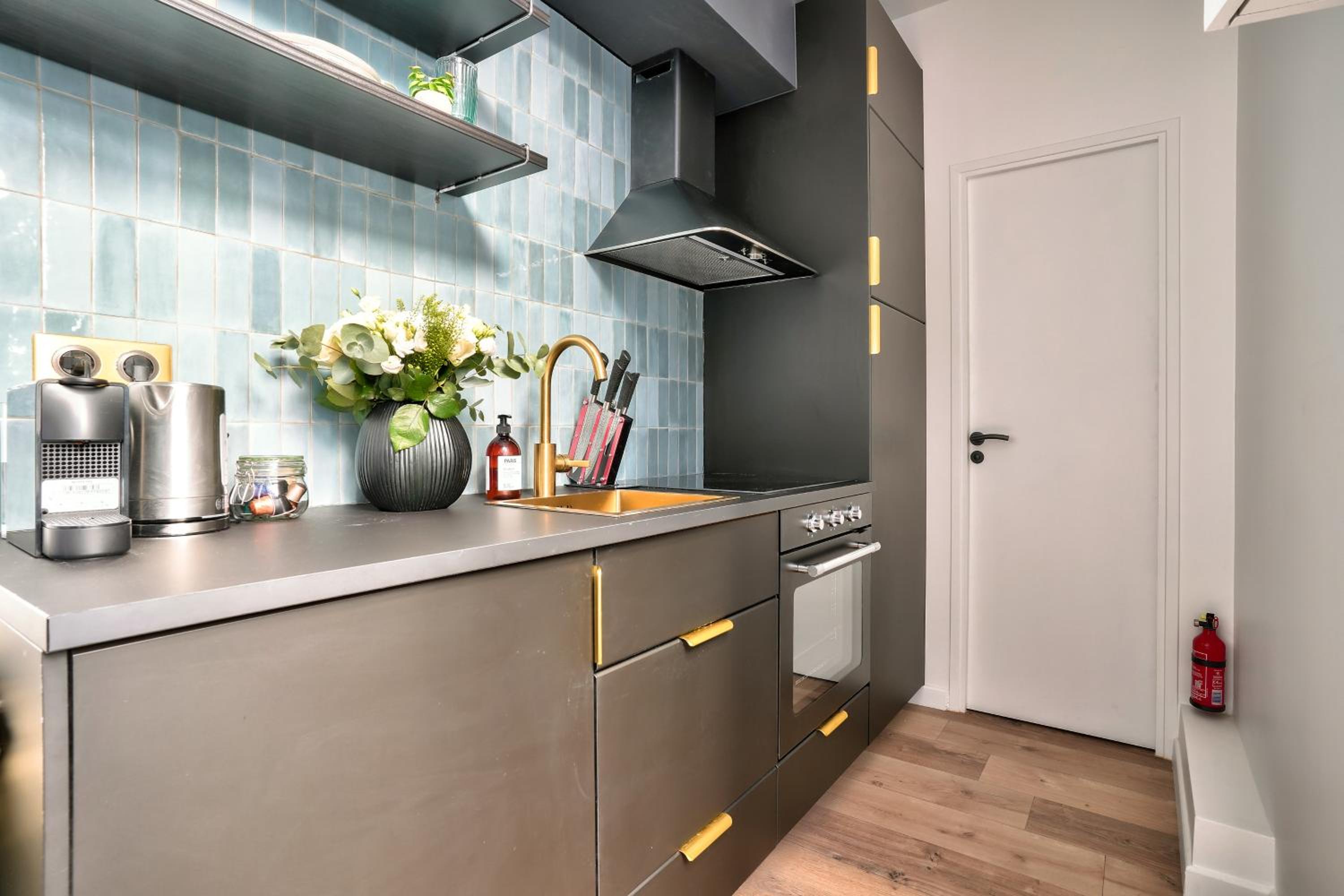 NEW Eiffel Tour ! Splendid Apartments in the Heart of Paris