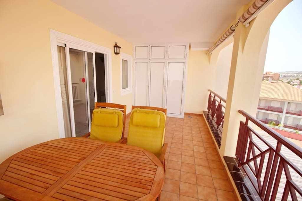 Dinastia B403 by Tenerife Rental & Sales view 2