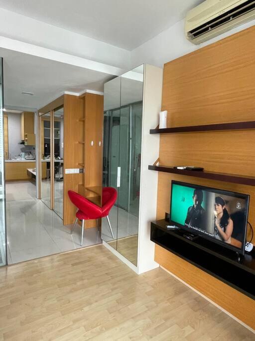 Private Jacuzzi Staycation at KL City 721