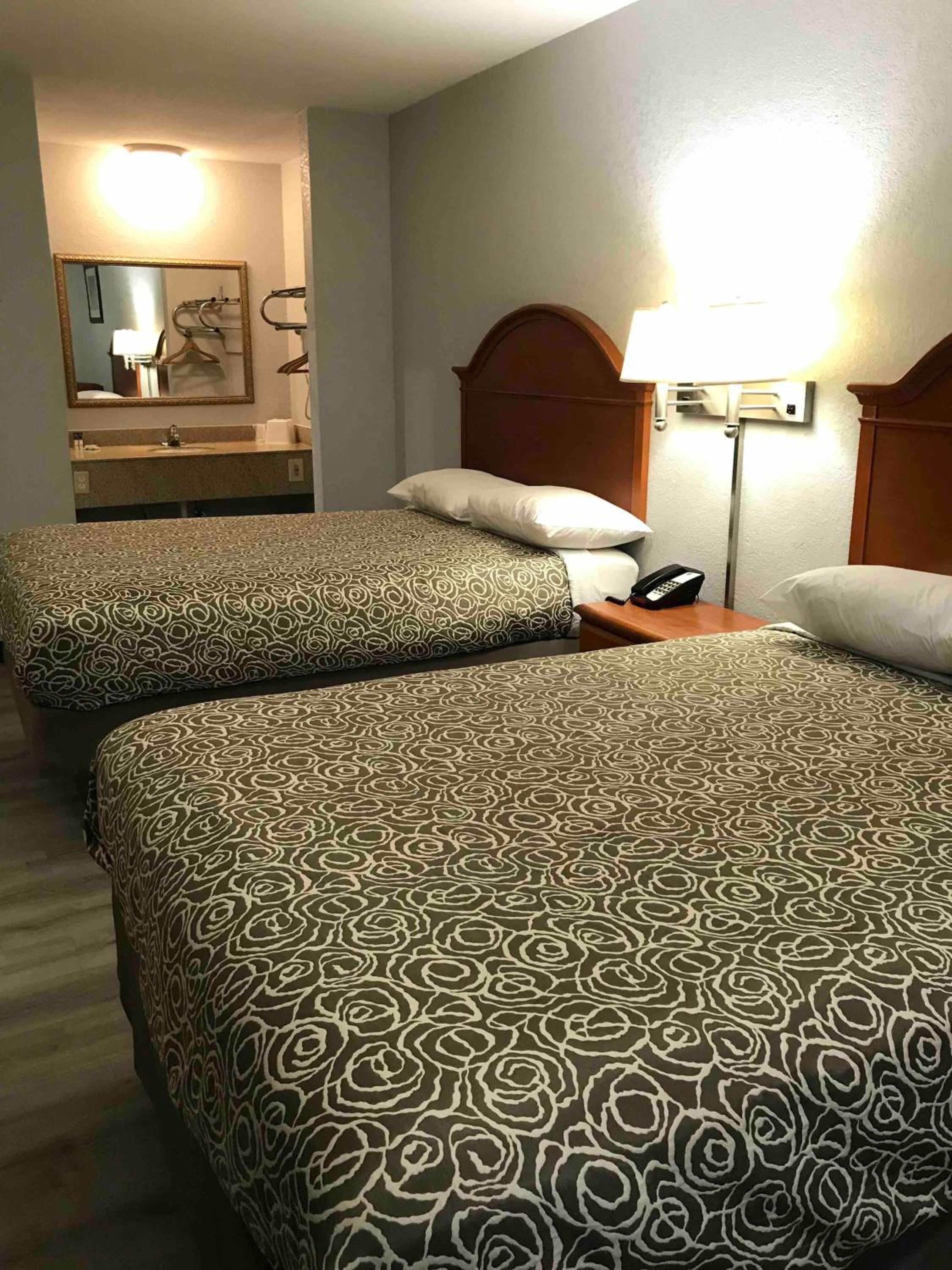 Walnut Inn - Checotah - Property Image 10