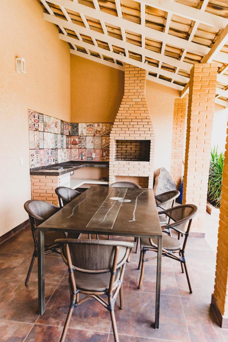 Incrivel casa com ampla area de lazer em Atibaia