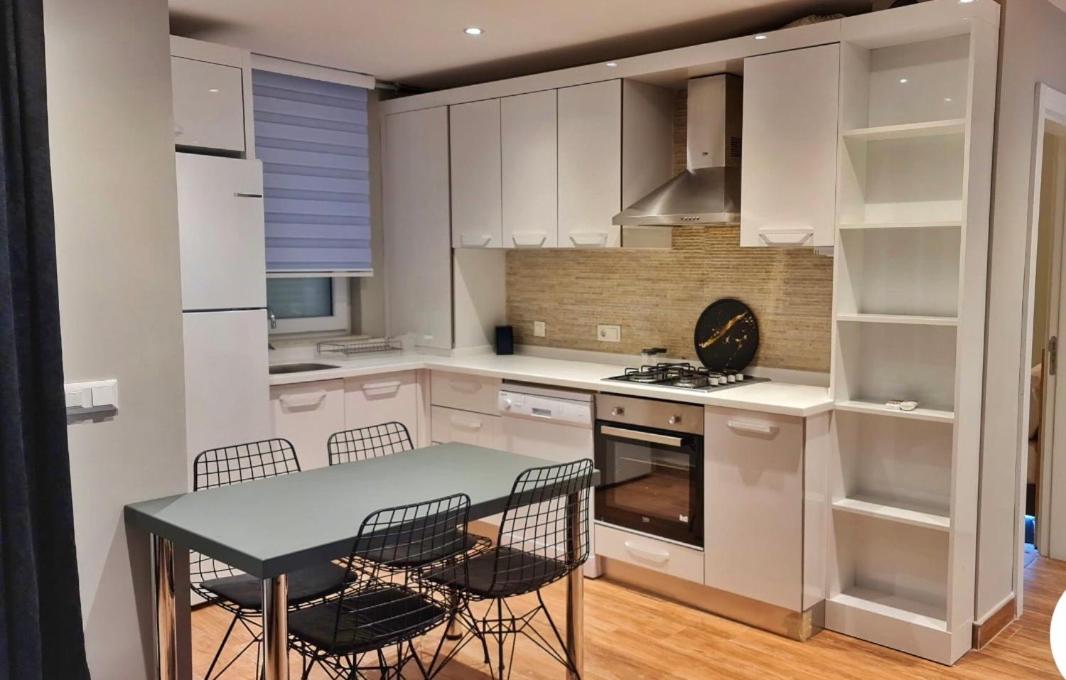 Sun Suites - Image 8