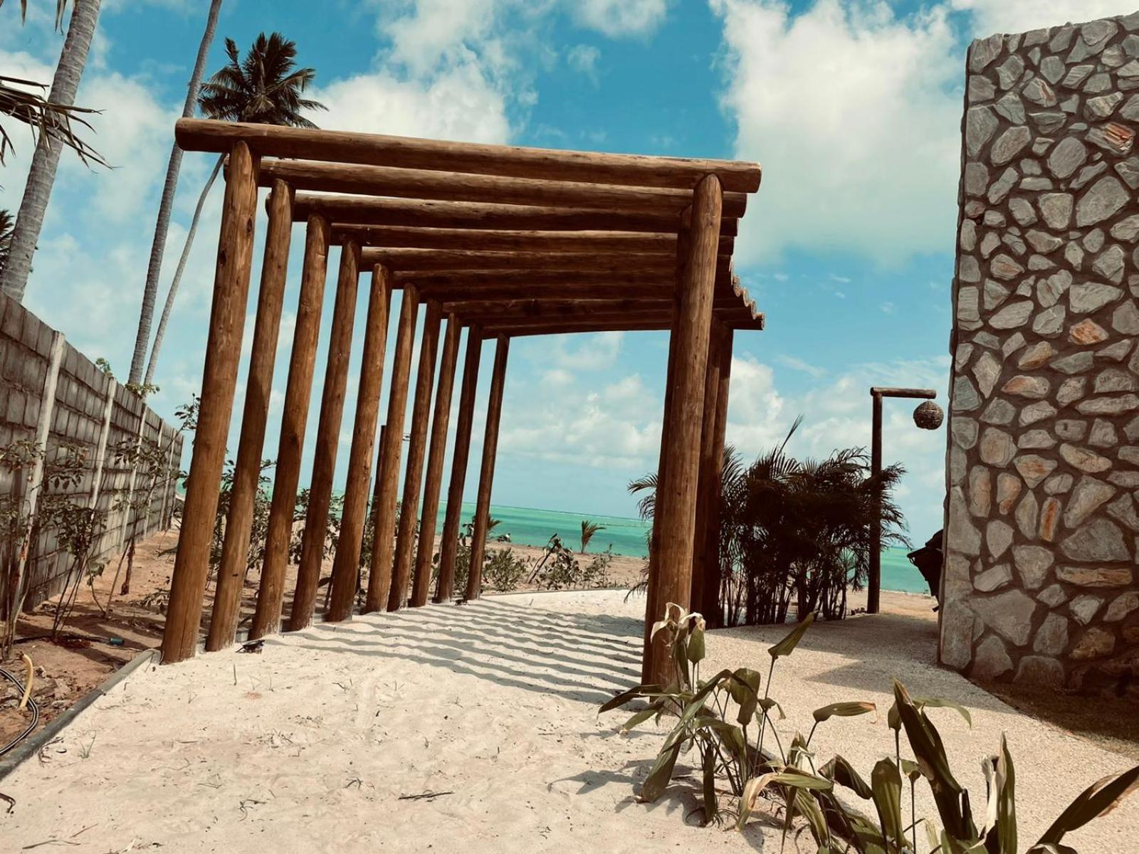 Housi, condo beira mar em Milagres