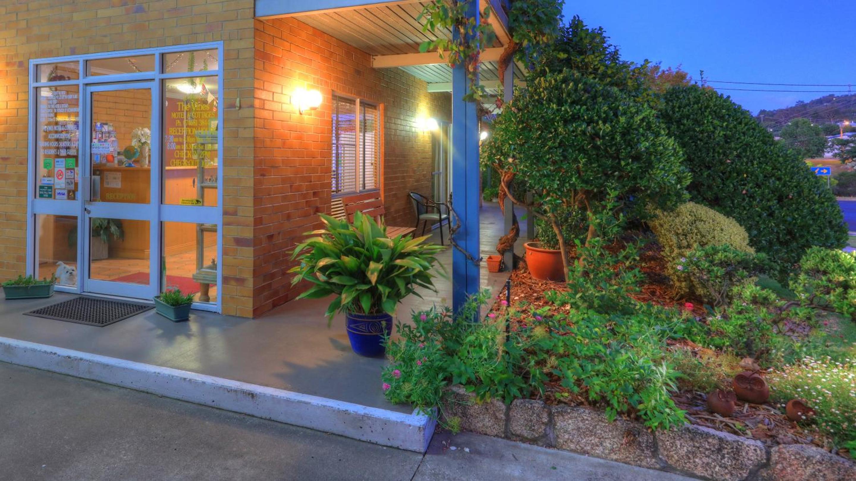 The Vines Motel & Cottages