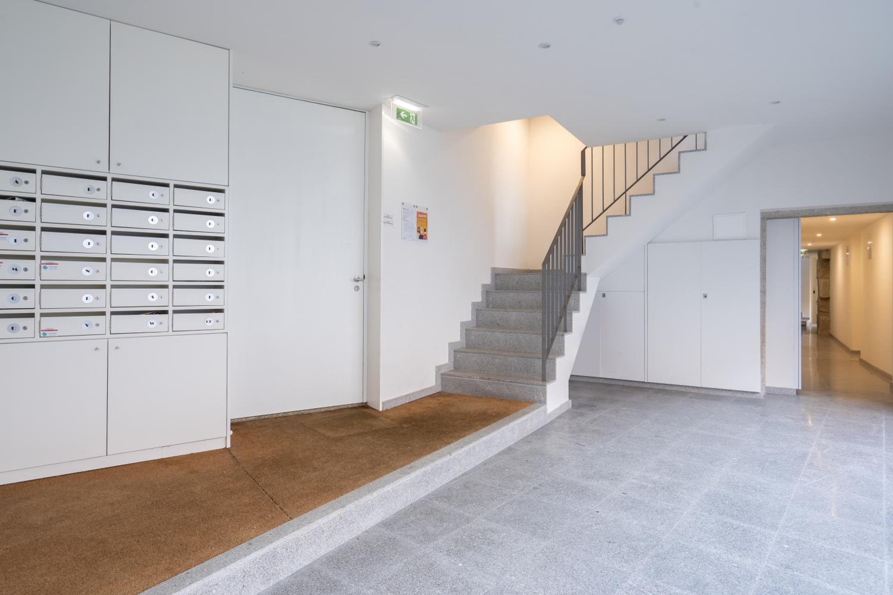 Habitatio - Foz by LuxiStay view 3