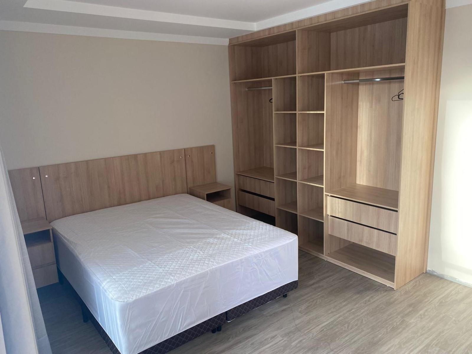 AMPLA casa em Zimbros Bombinhas