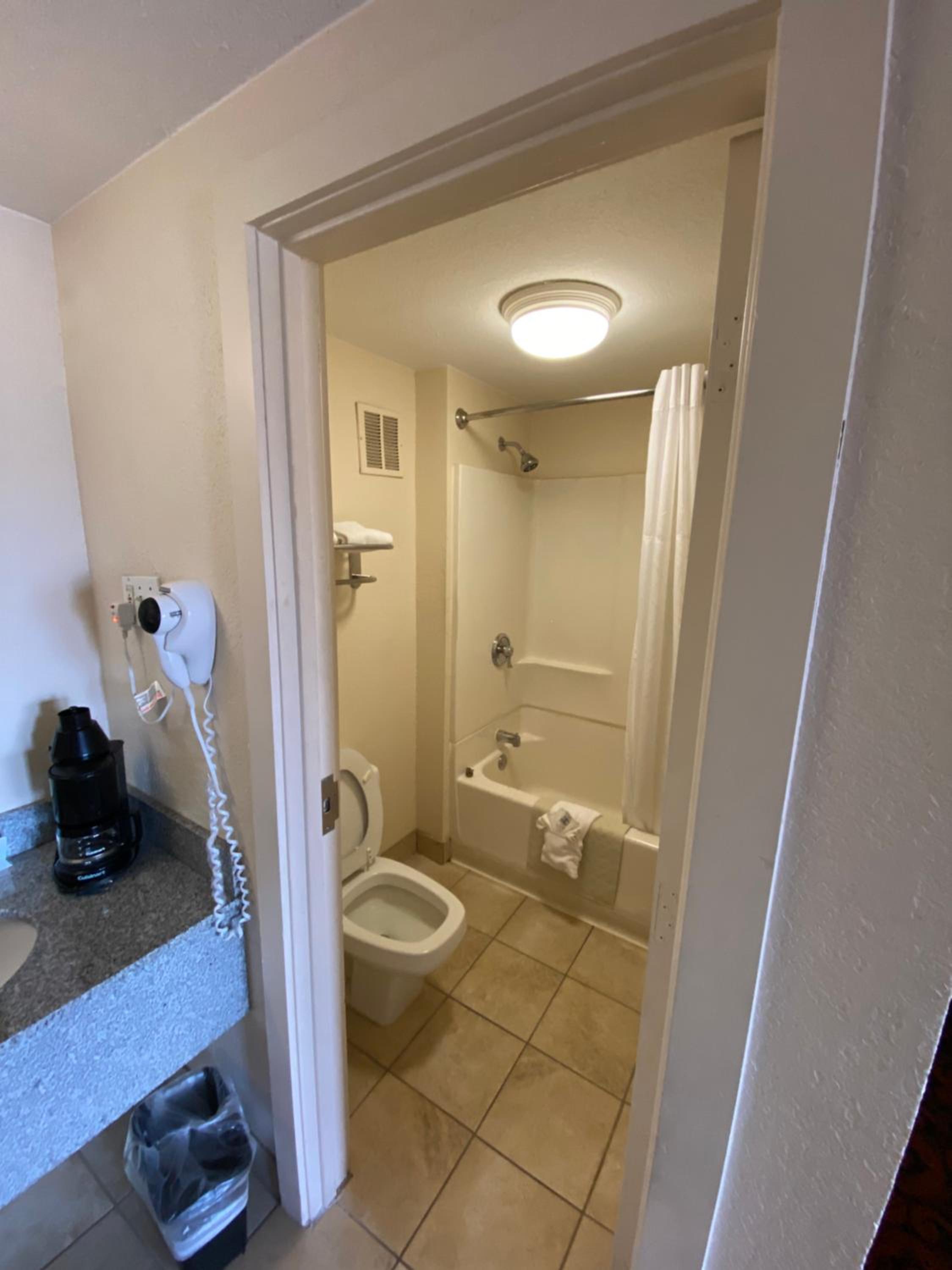 Oklahoma City Vacations - Motel 6 Oklahoma City OK Fairgrounds West - Property Image 44