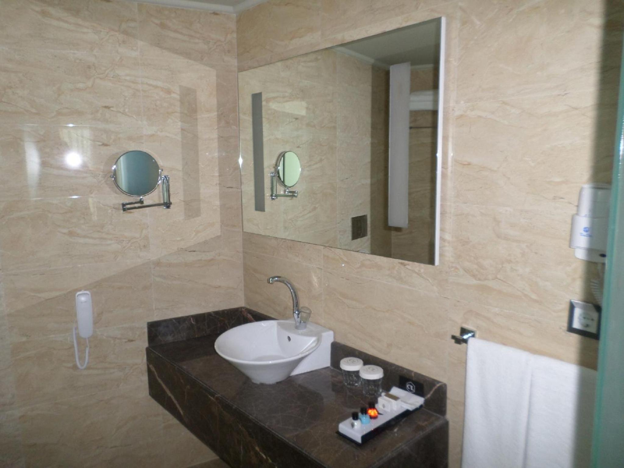 City Live Hotel - Image 6