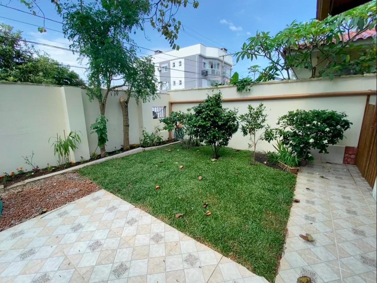 Excelente casa com piscina na Praia de Ingleses