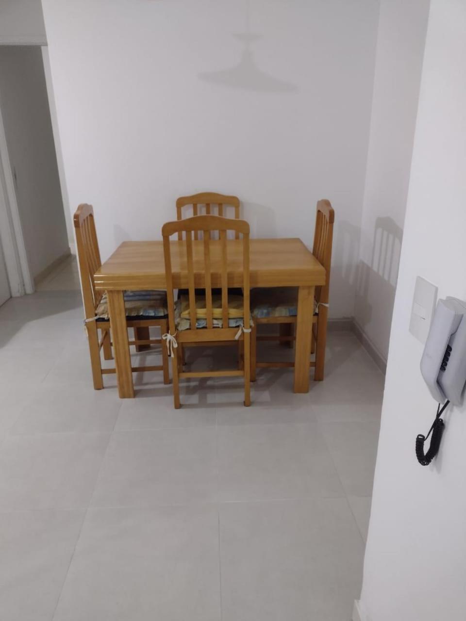BELO APARTAMENTO - PRAIA GRANDE PERTINHO da PRAIA
