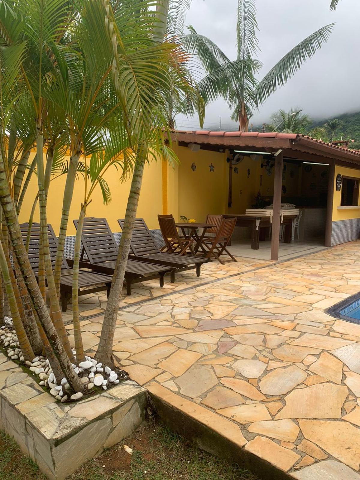 Casa em Ilhabela - Próxima à Praia do Curral
