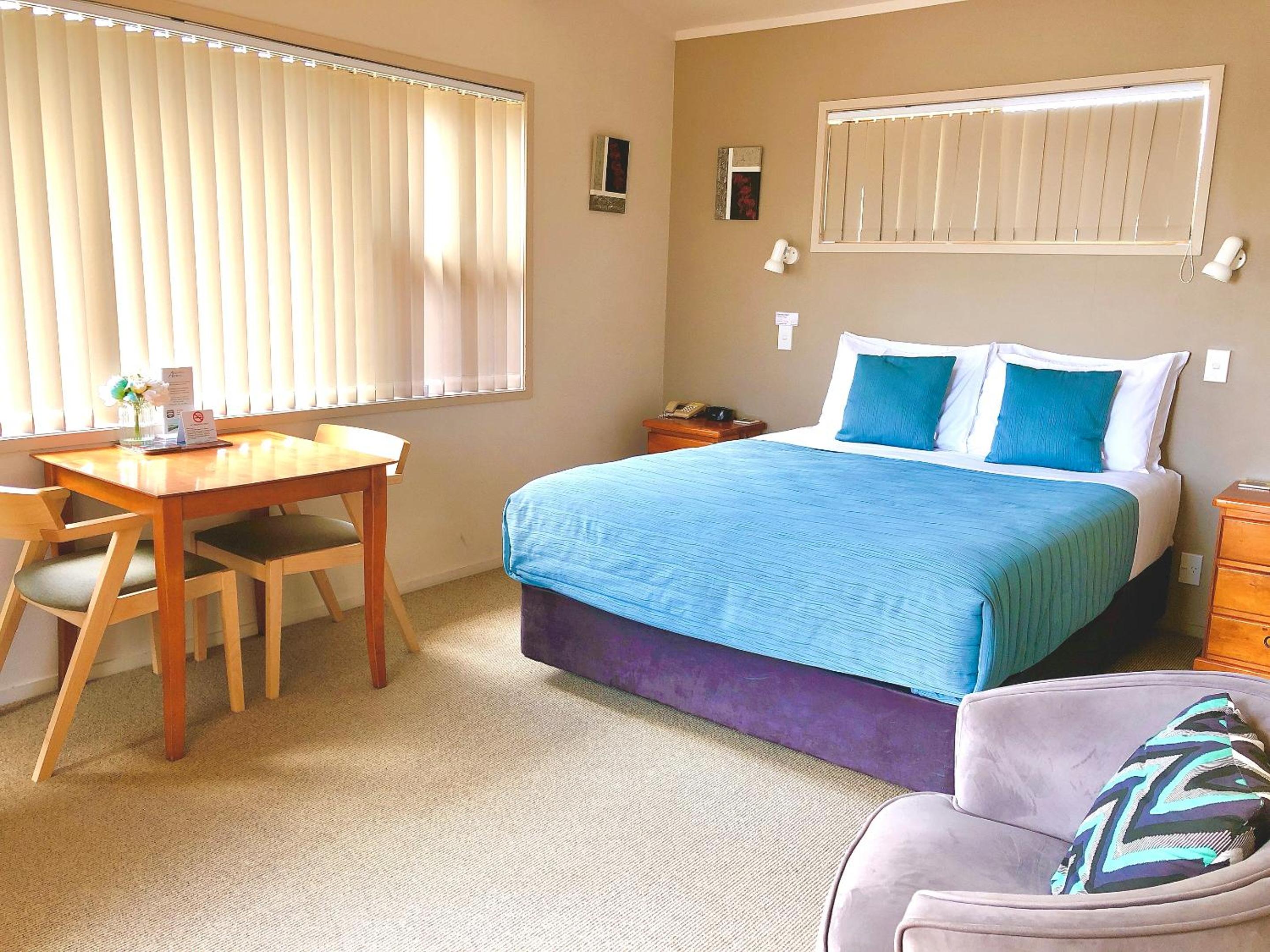 Aquarius Motel