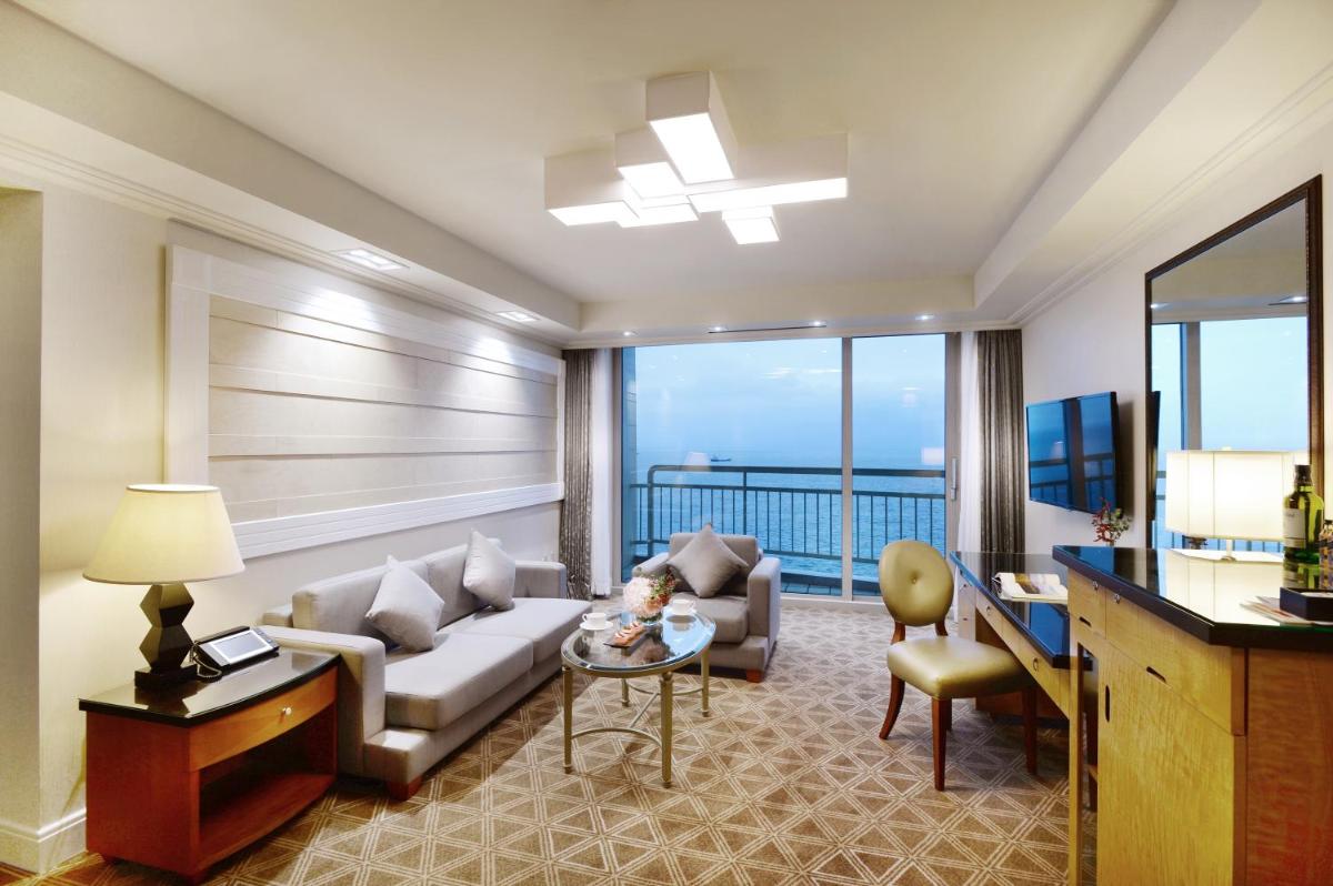 Jeju Vacations - Ramada Plaza by Wyndham Jeju Ocean Front - Property Image 2