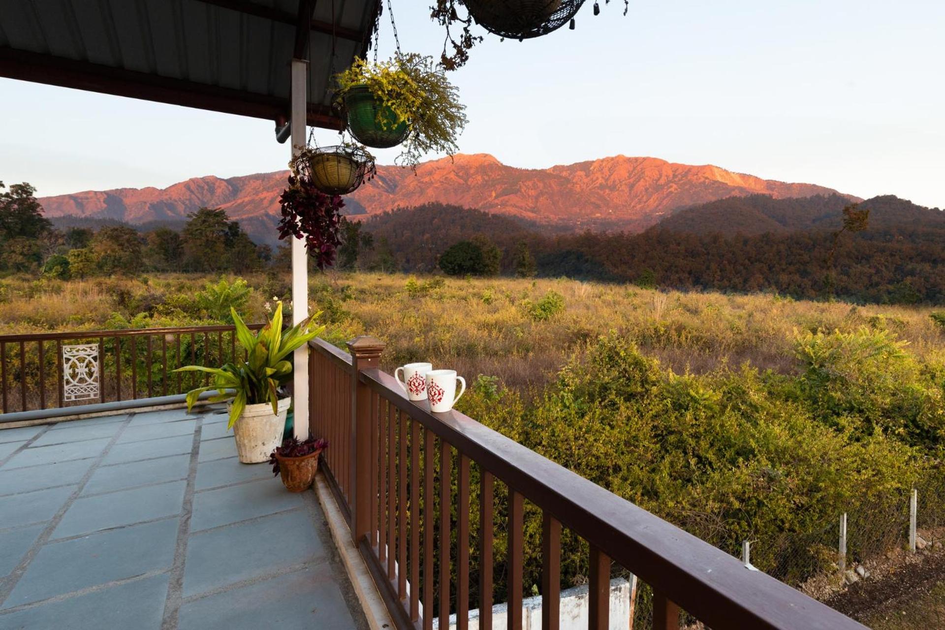 StayVista at SilverOaks Cottage