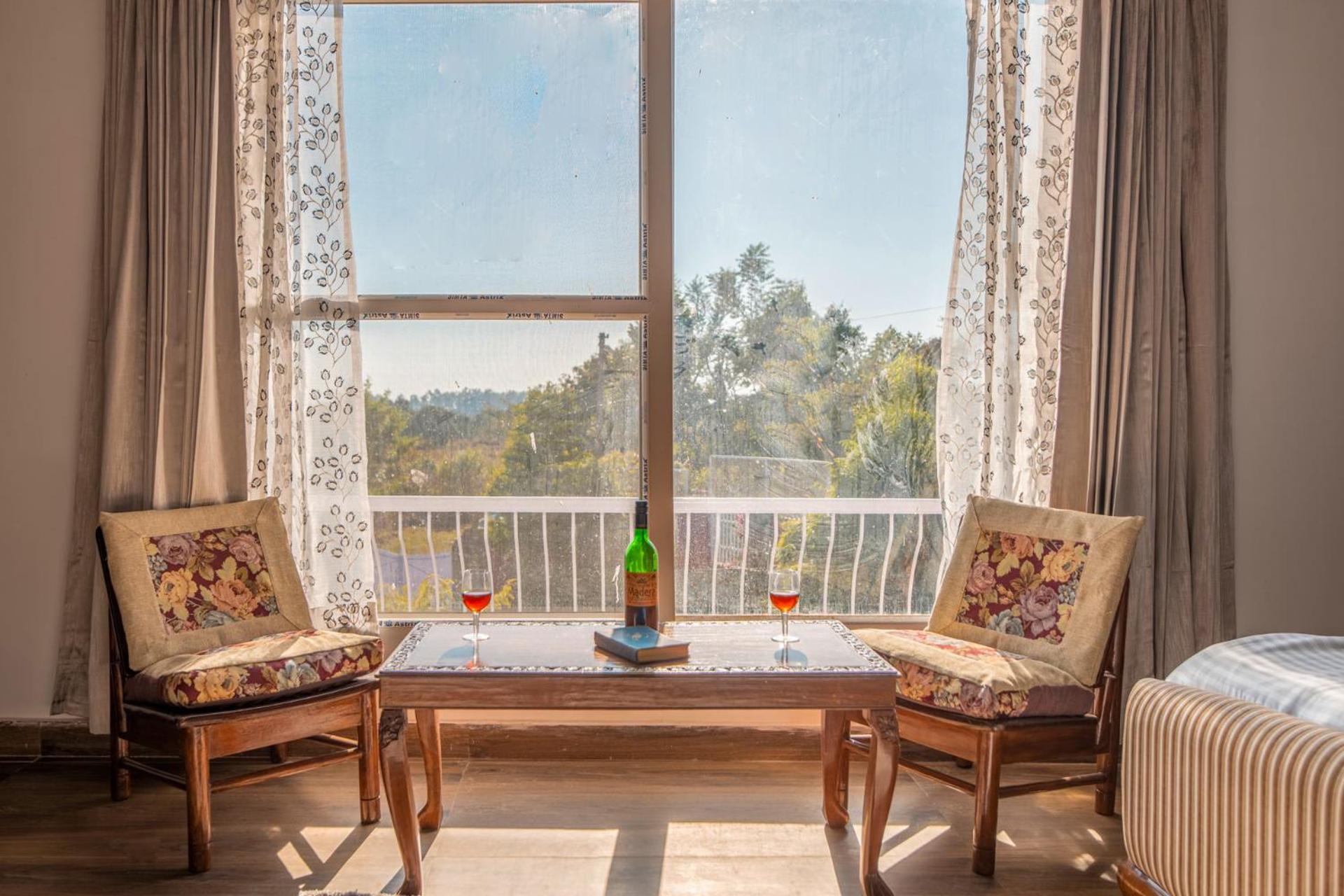 StayVista at SilverOaks Cottage