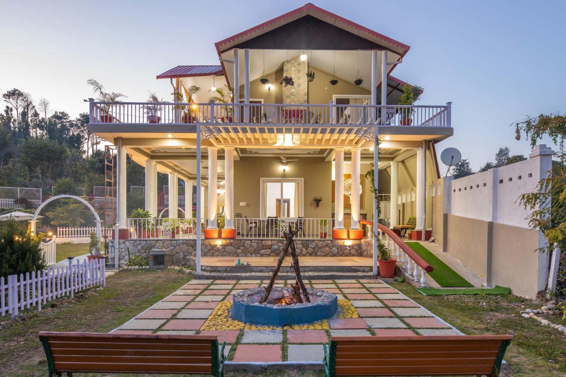 StayVista at SilverOaks Cottage