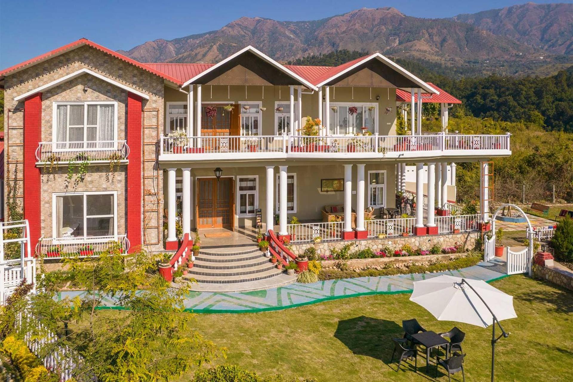 StayVista at SilverOaks Cottage