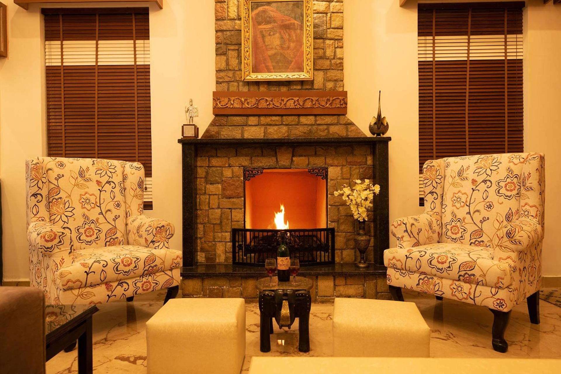 StayVista at SilverOaks Cottage