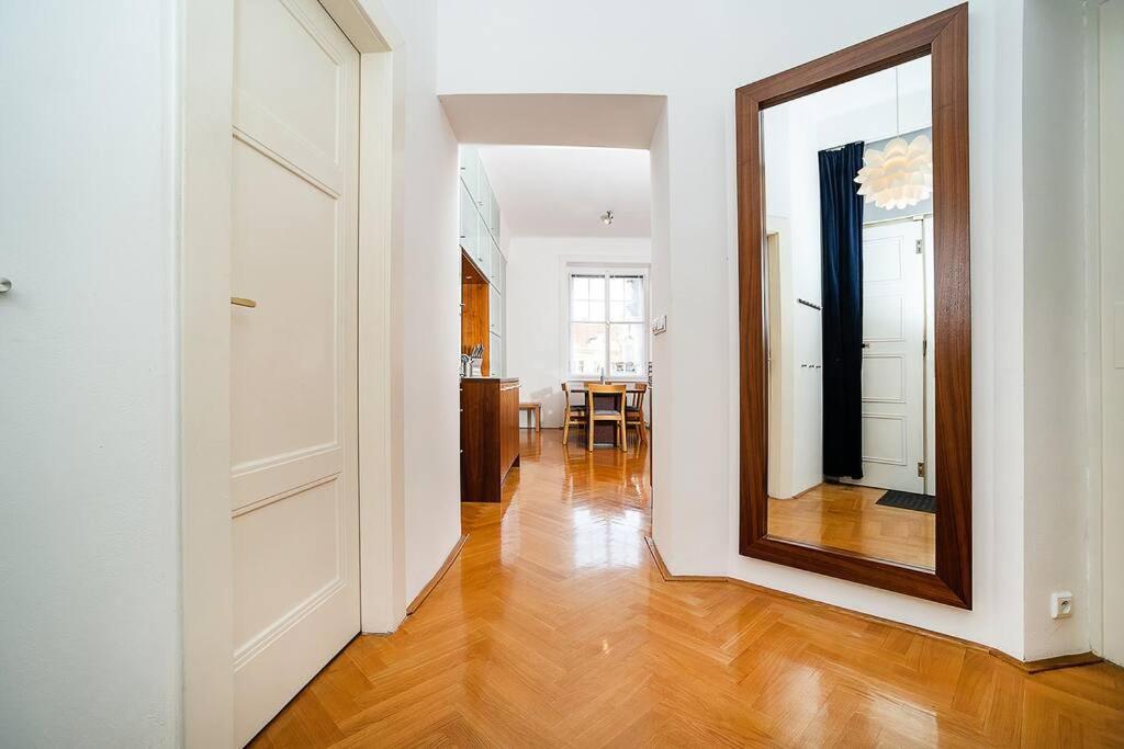 Elegant Old Town Apt with Balcony