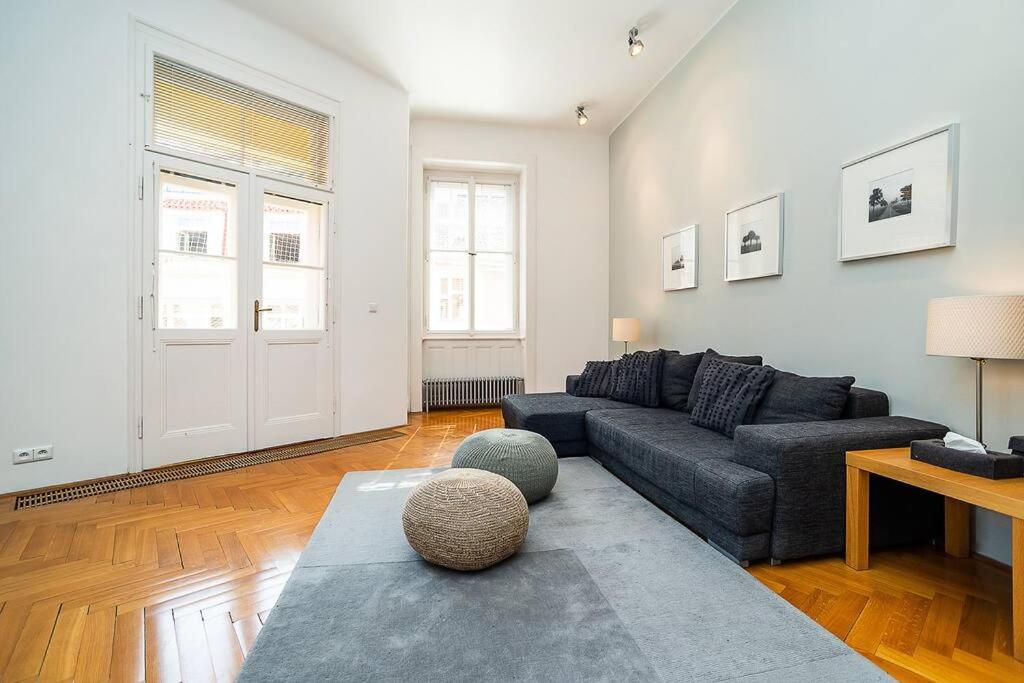 Elegant Old Town Apt with Balcony