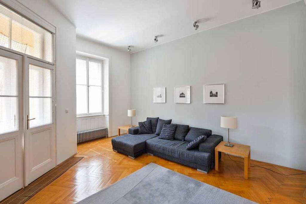 Elegant Old Town Apt with Balcony