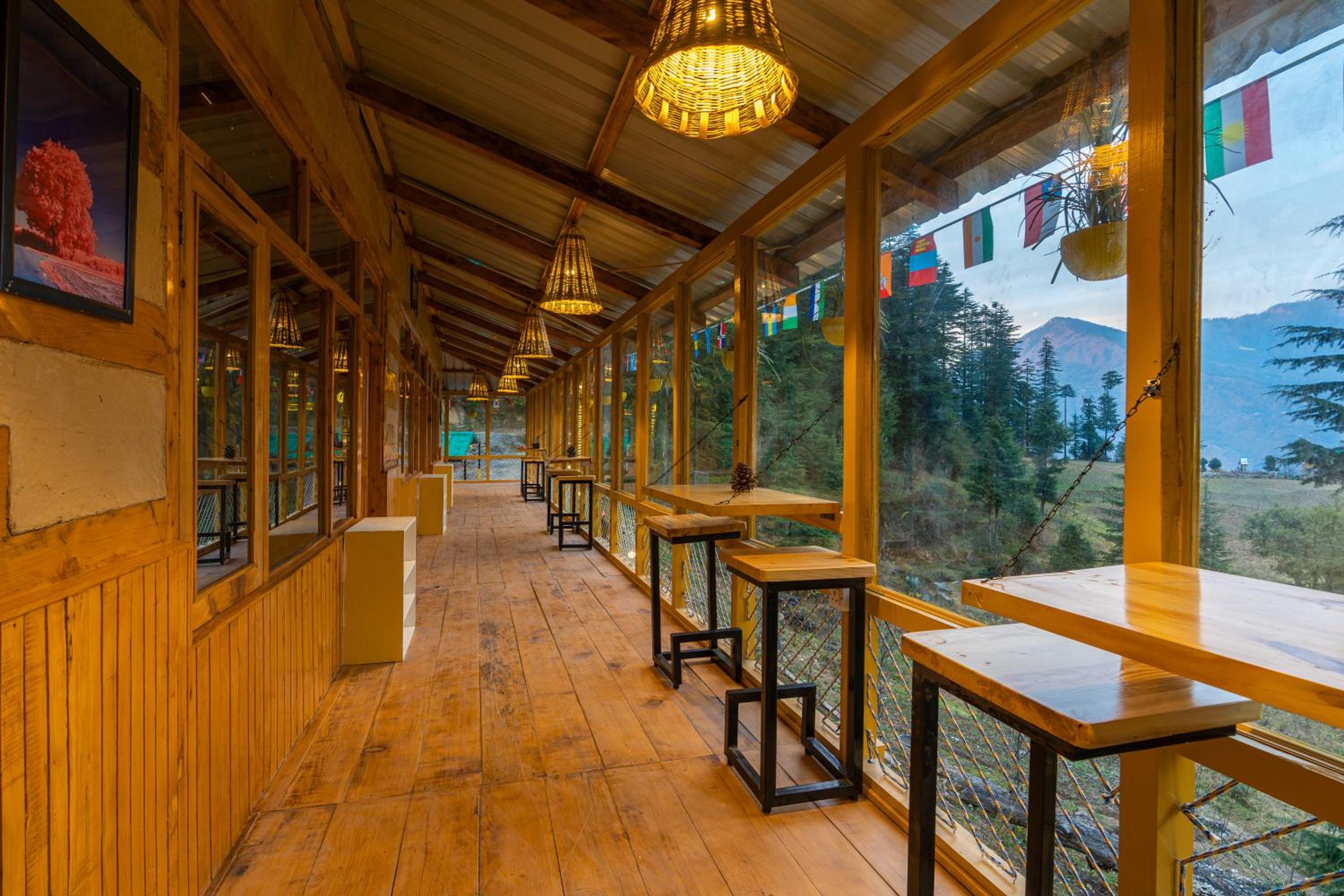 The Hosteller Shangarh, Sainj Valley view 4