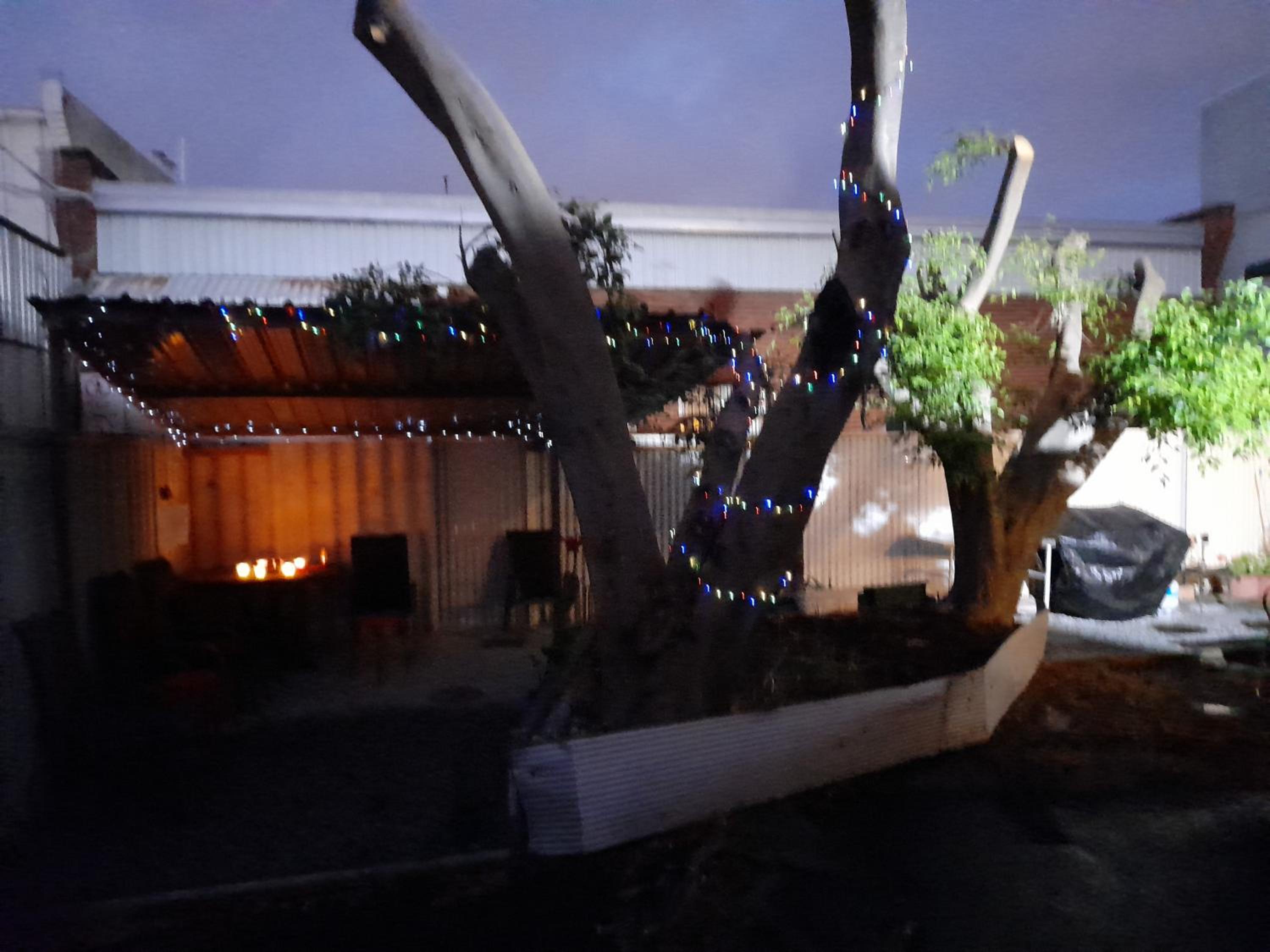 Ozi Inn Backpackers - Perth -Valid International Passport Required