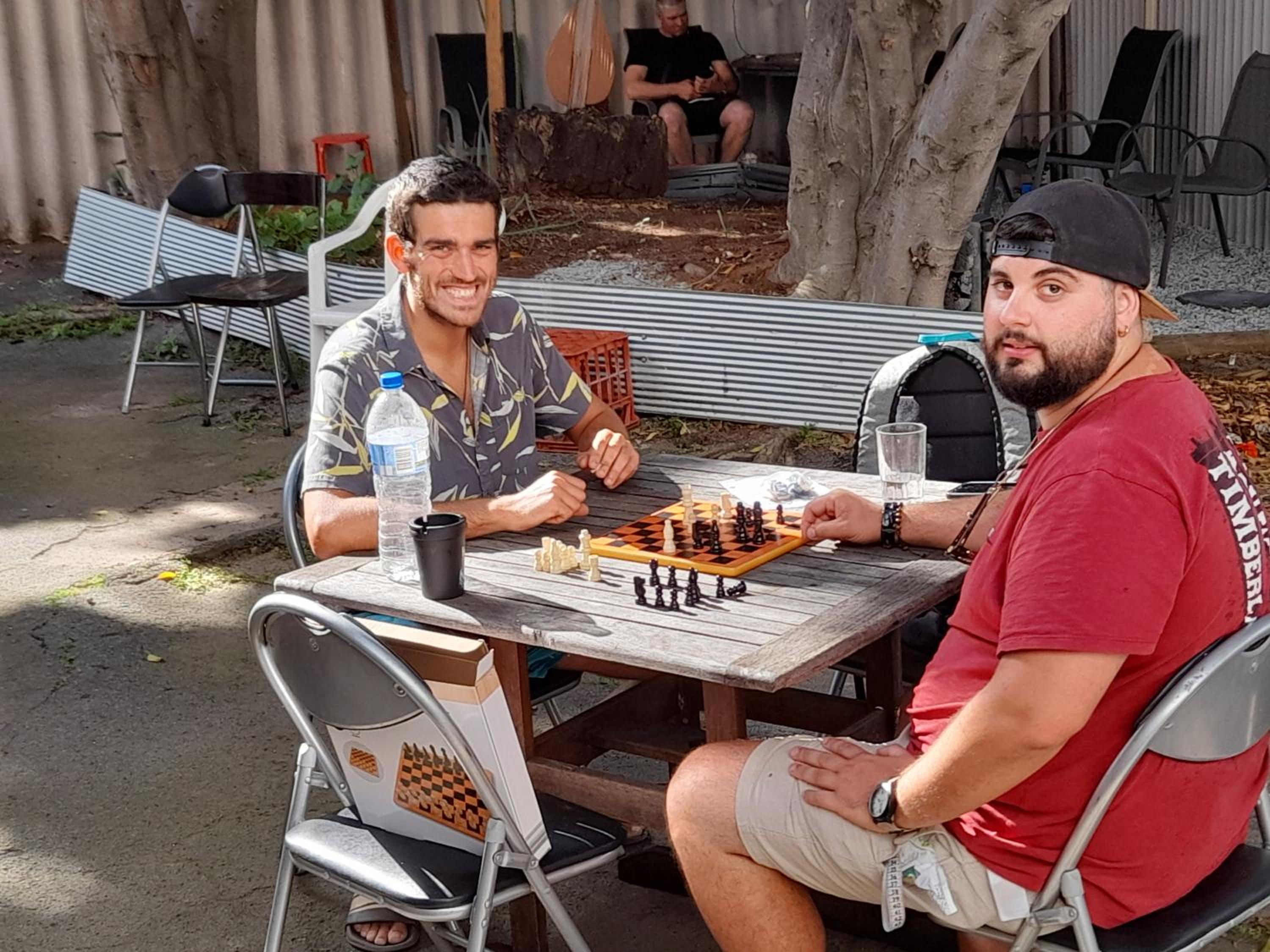 Ozi Inn Backpackers - Perth -Valid International Passport Required