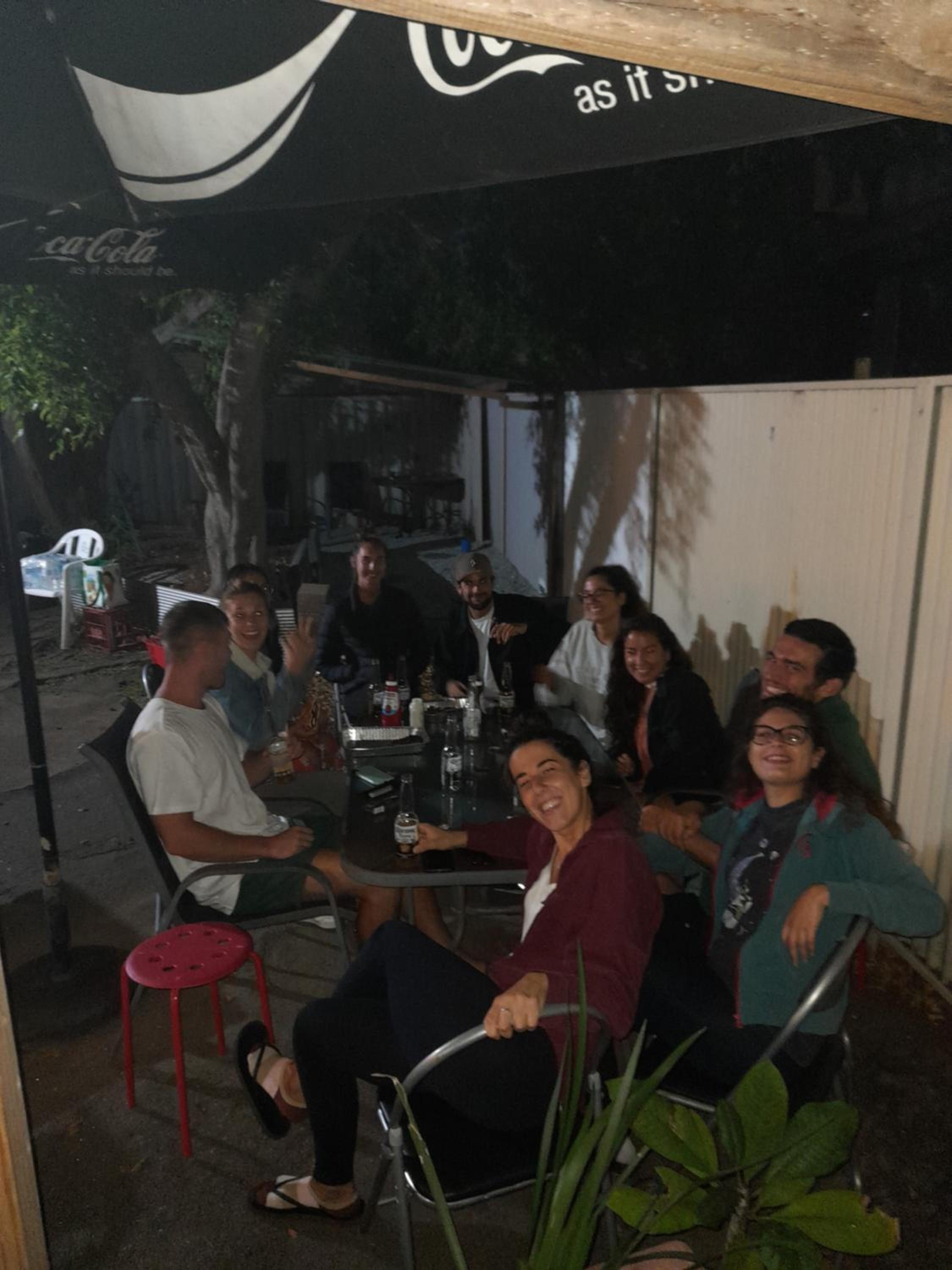 Ozi Inn Backpackers - Perth -Valid International Passport Required
