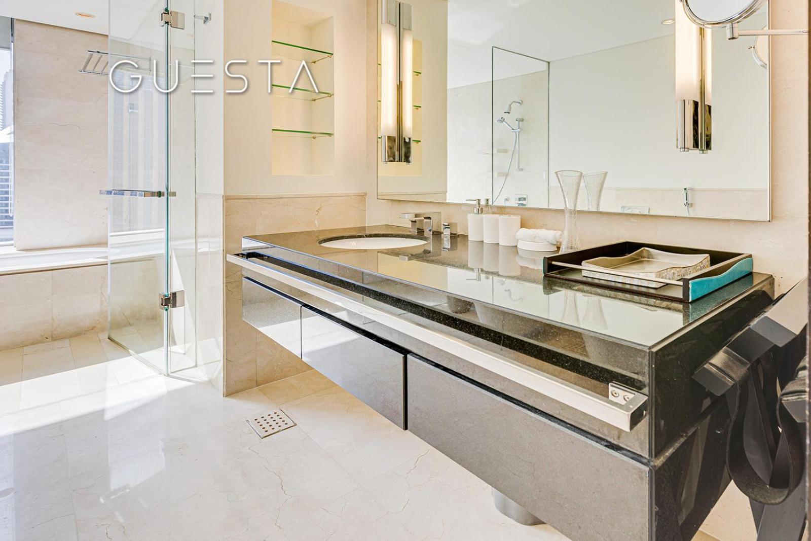 Address Marina Mall Apartments, Dubai Marina