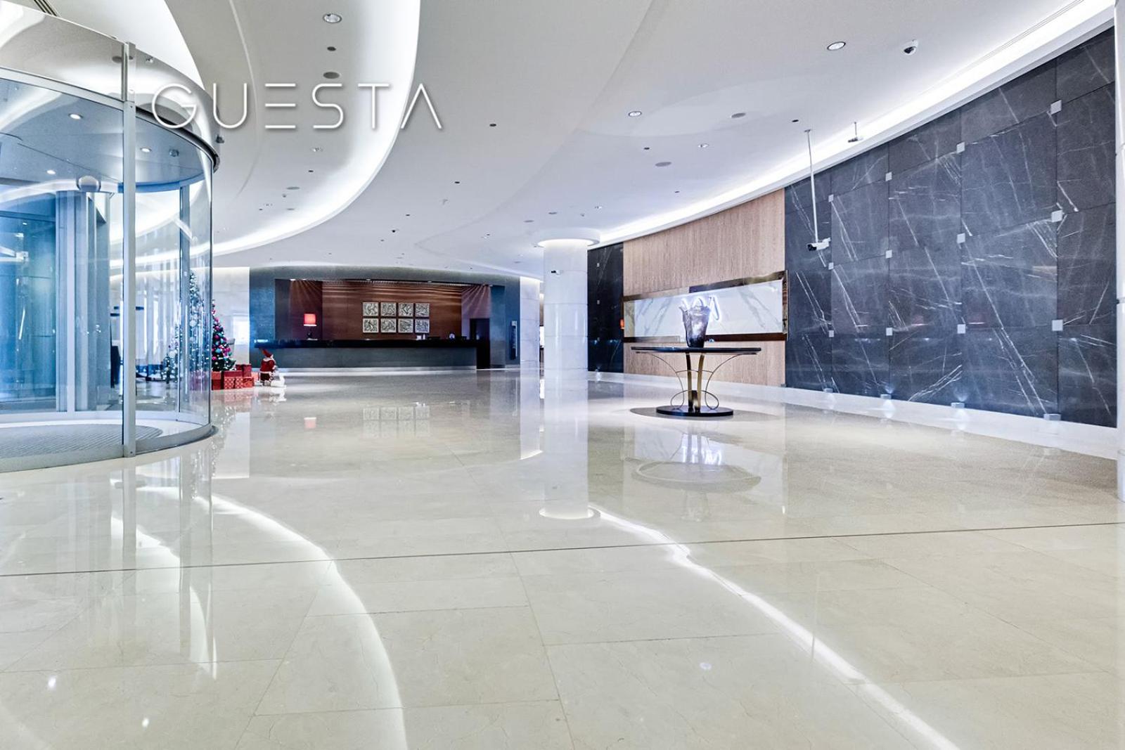 Address Marina Mall Apartments, Dubai Marina