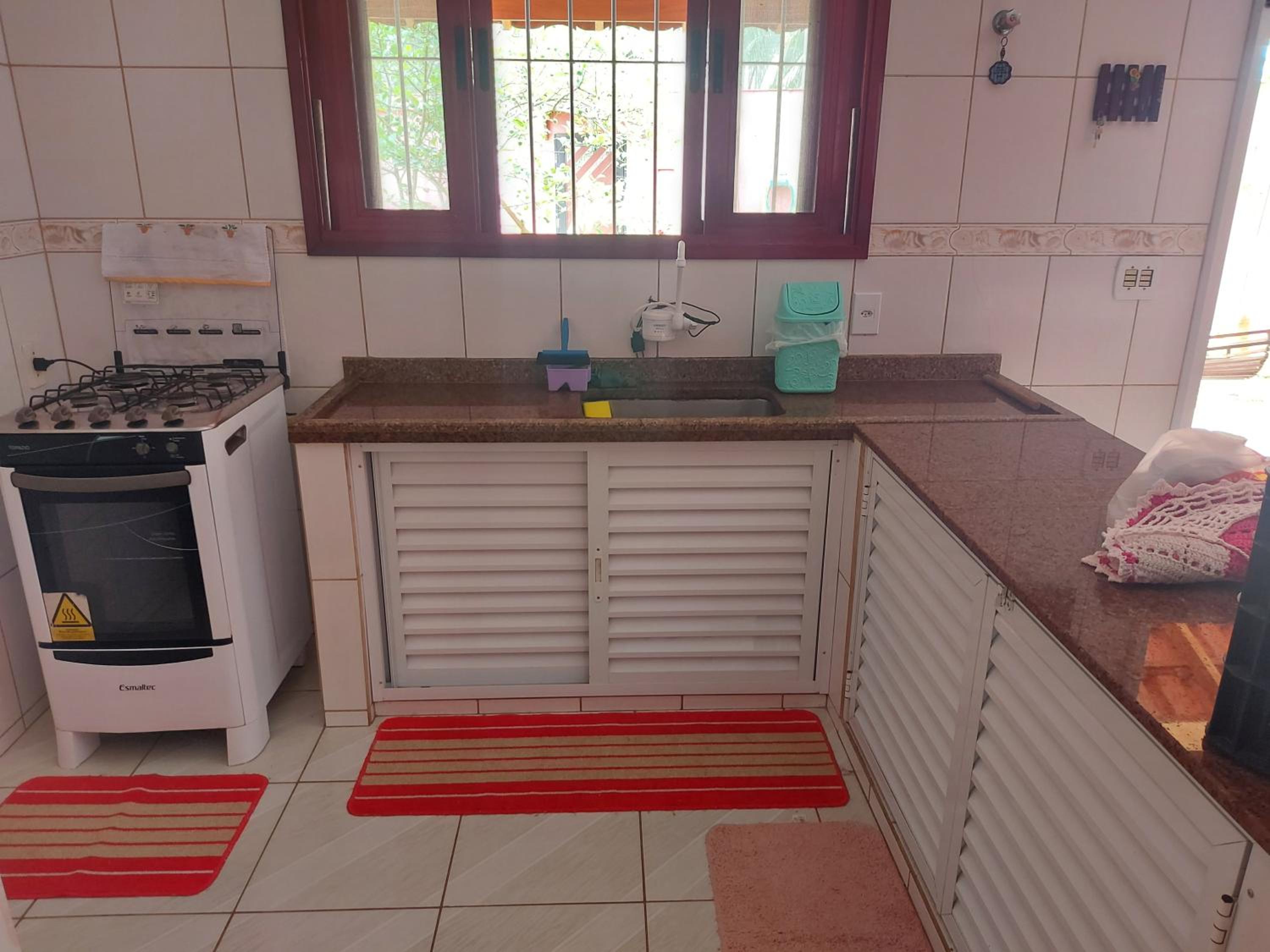 Casa de praia Jequitiba, 50 metros do mar com piscina!!ITANHAÉM!