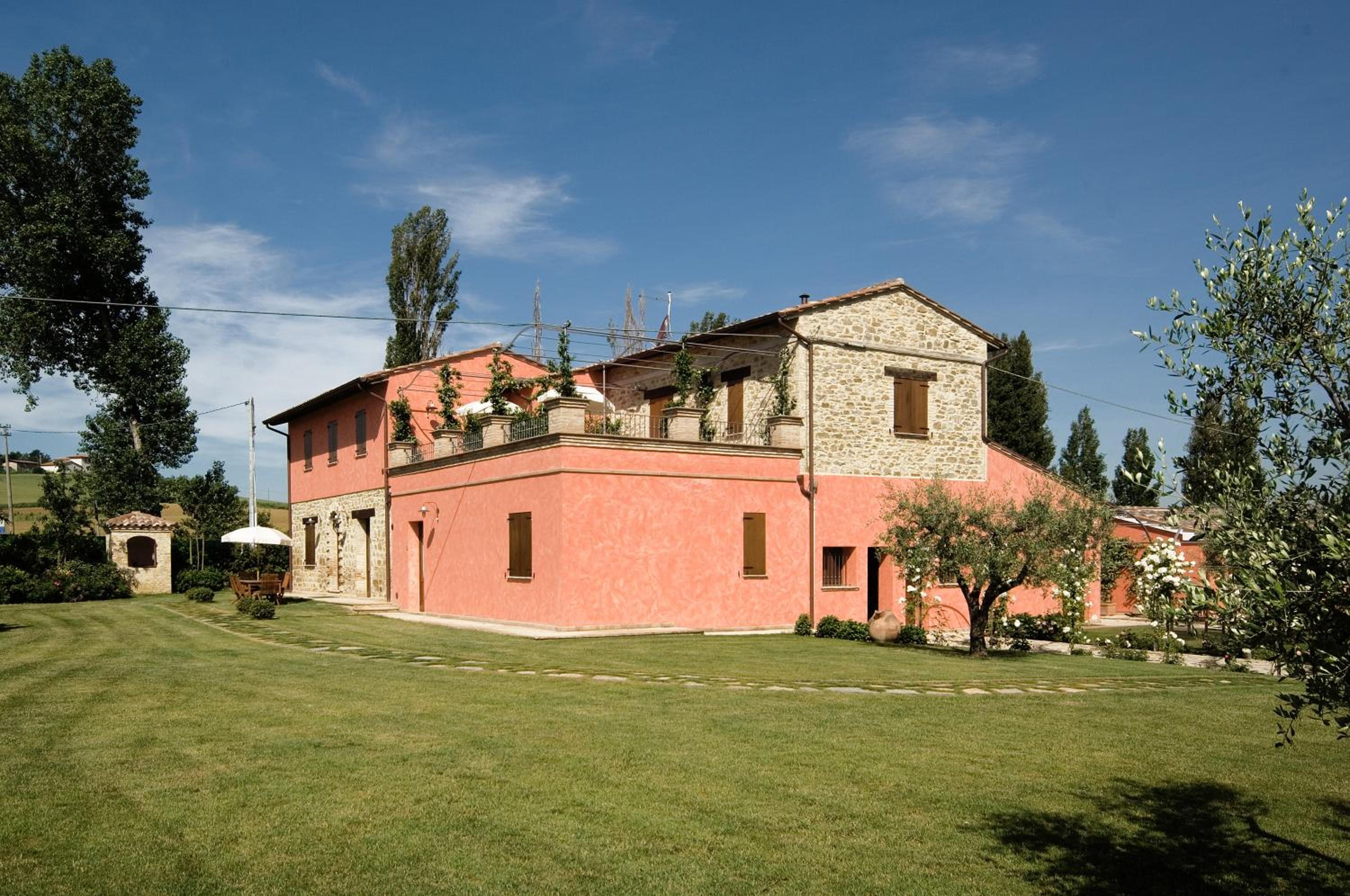 Photo 23