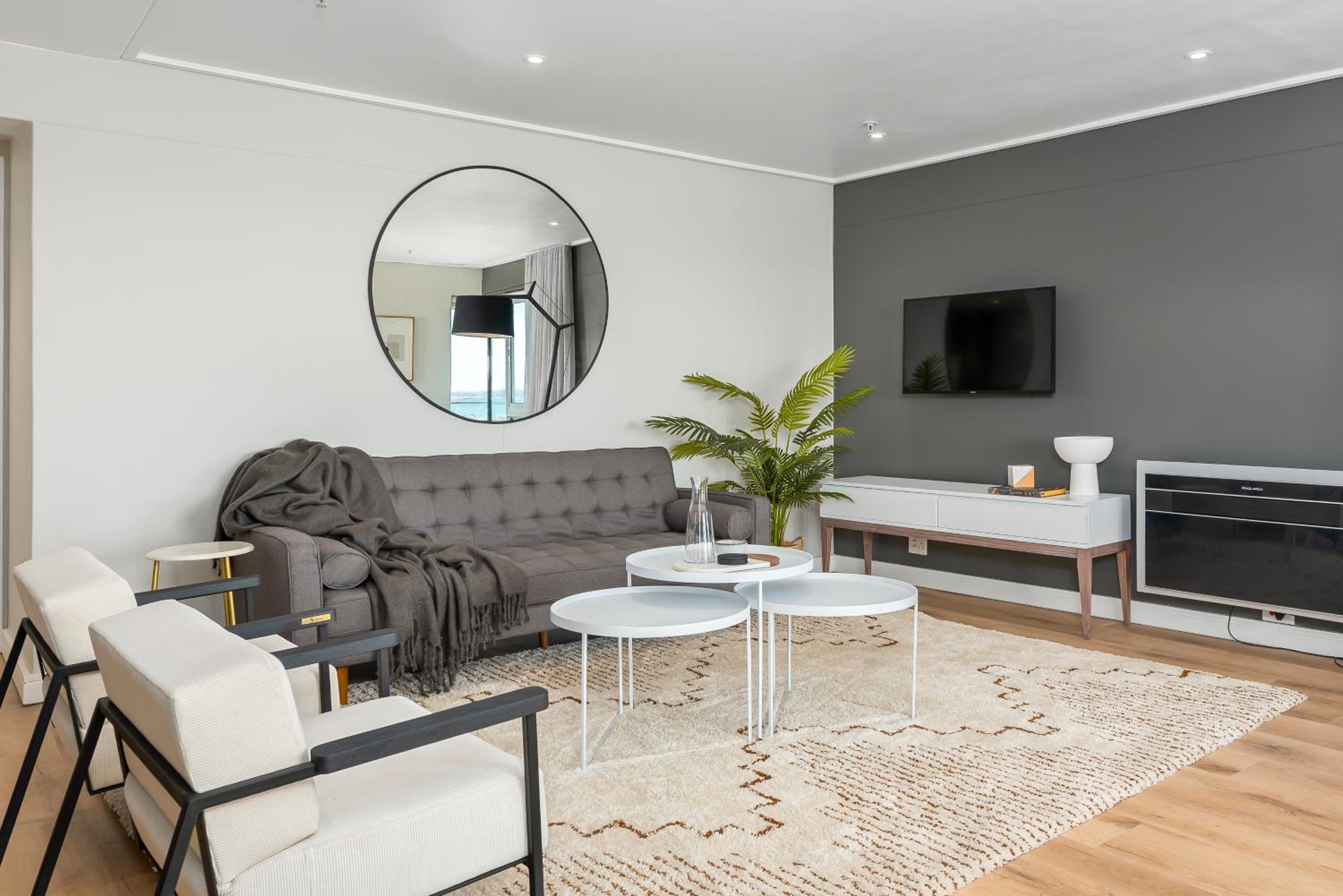Point Break Luxury Apartments photo 201 of 255