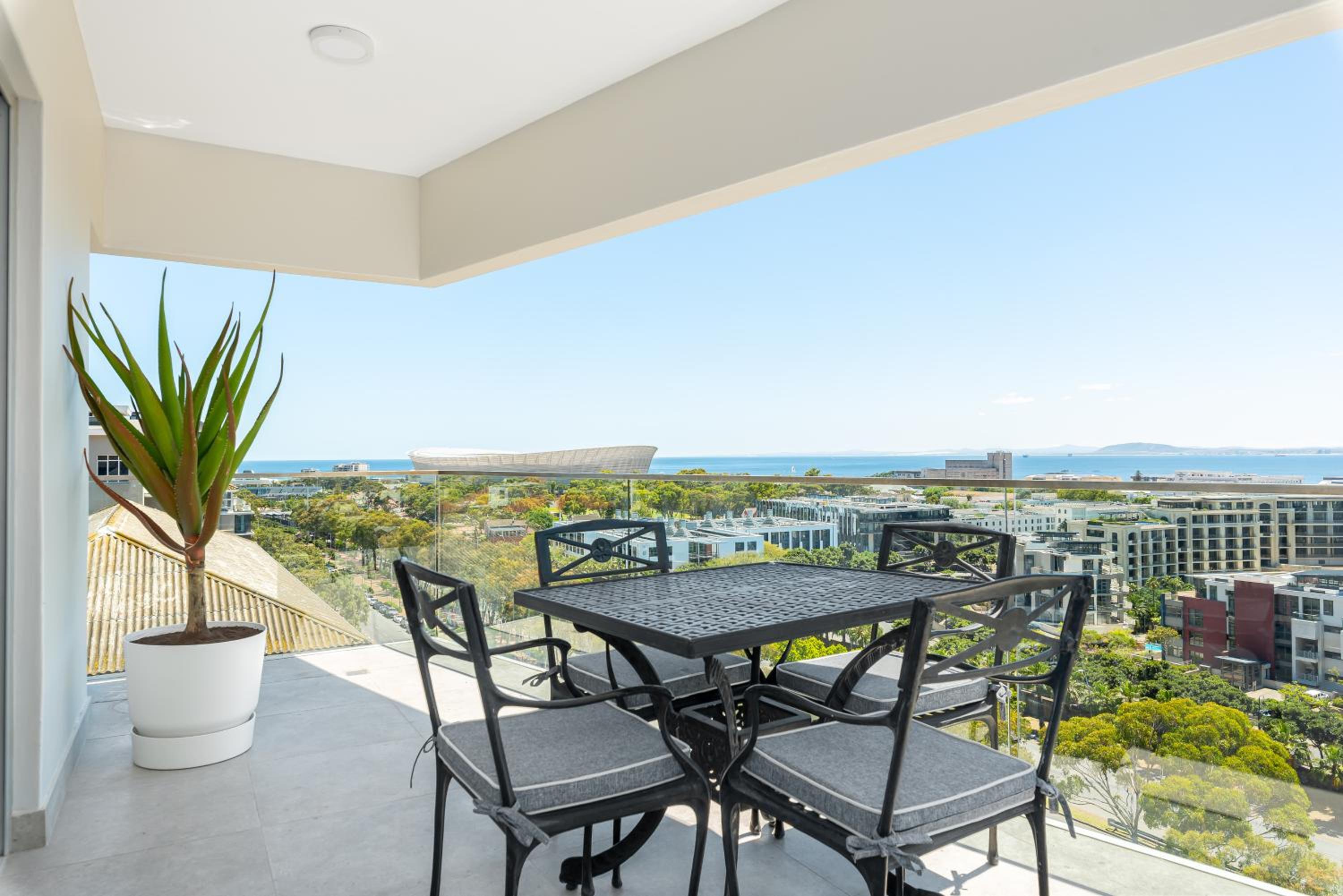 Point Break Luxury Apartments photo 97 of 255
