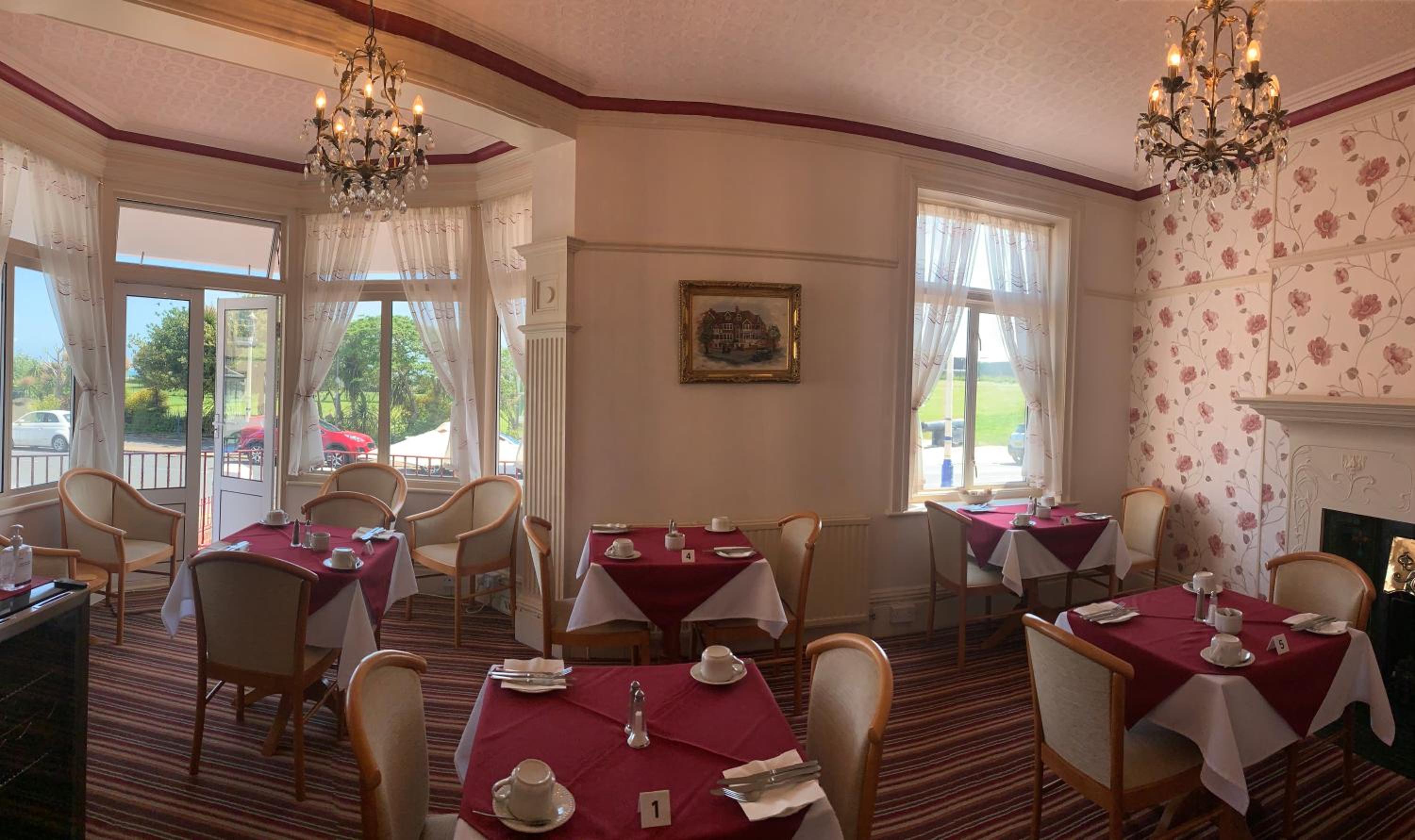 SmartsWay Hotel & Wellness