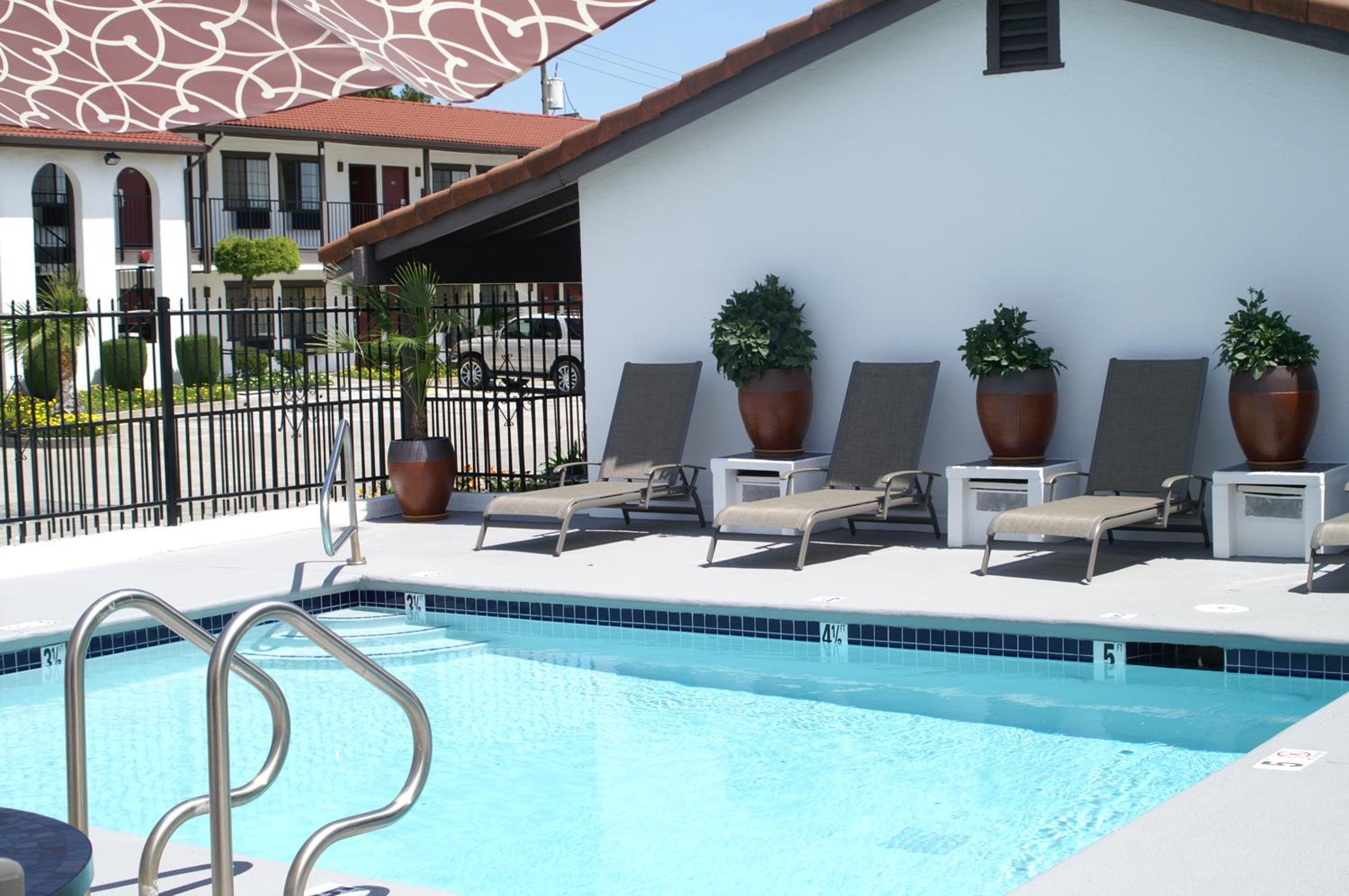 Vallejo Vacations - Regency Inn - Property Image 21