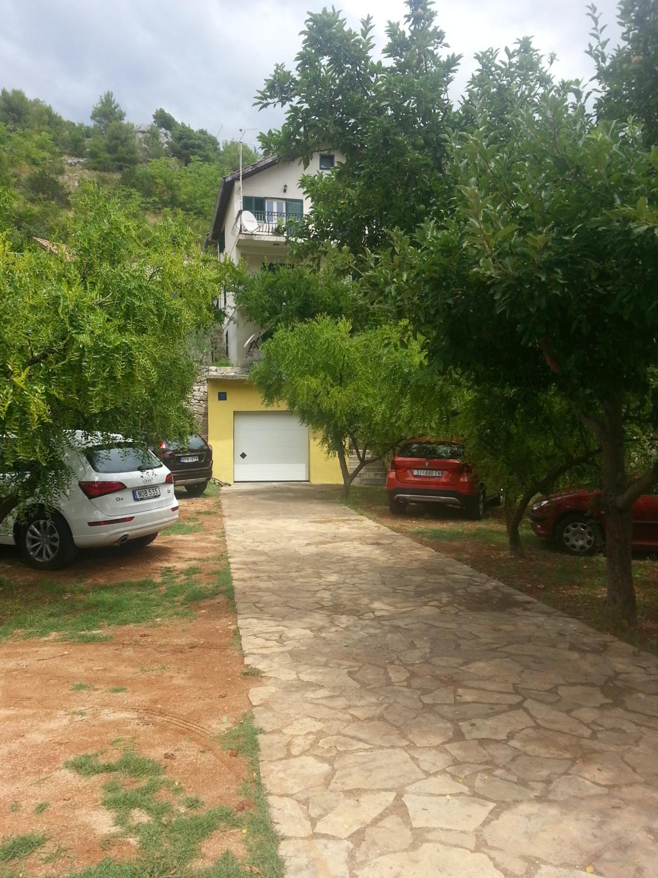 Apartments & Rooms Formenti view 3